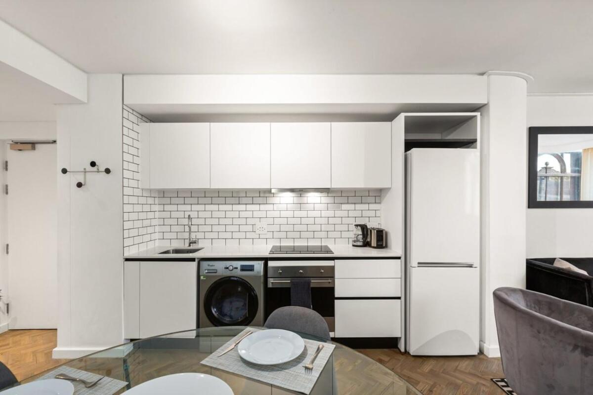 Two-Bedroom Apartment - Photo 20