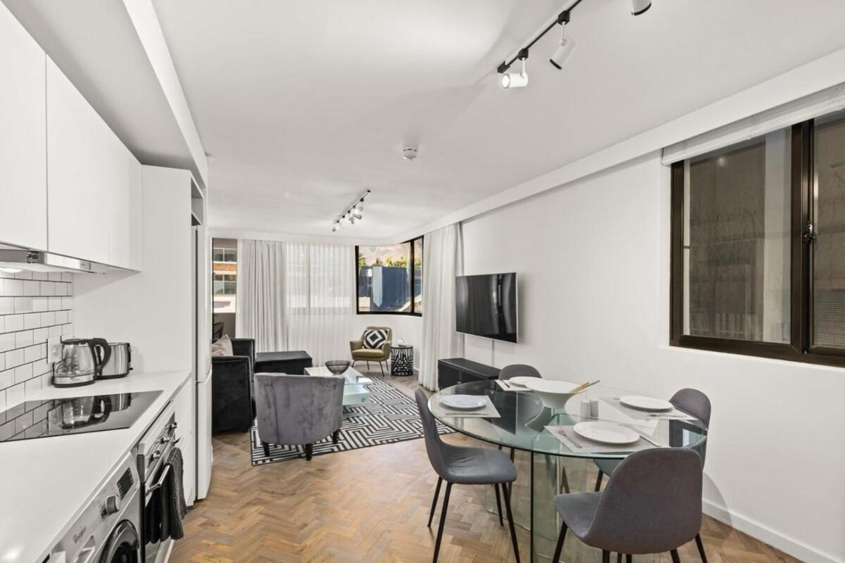 Two-Bedroom Apartment - Photo 21