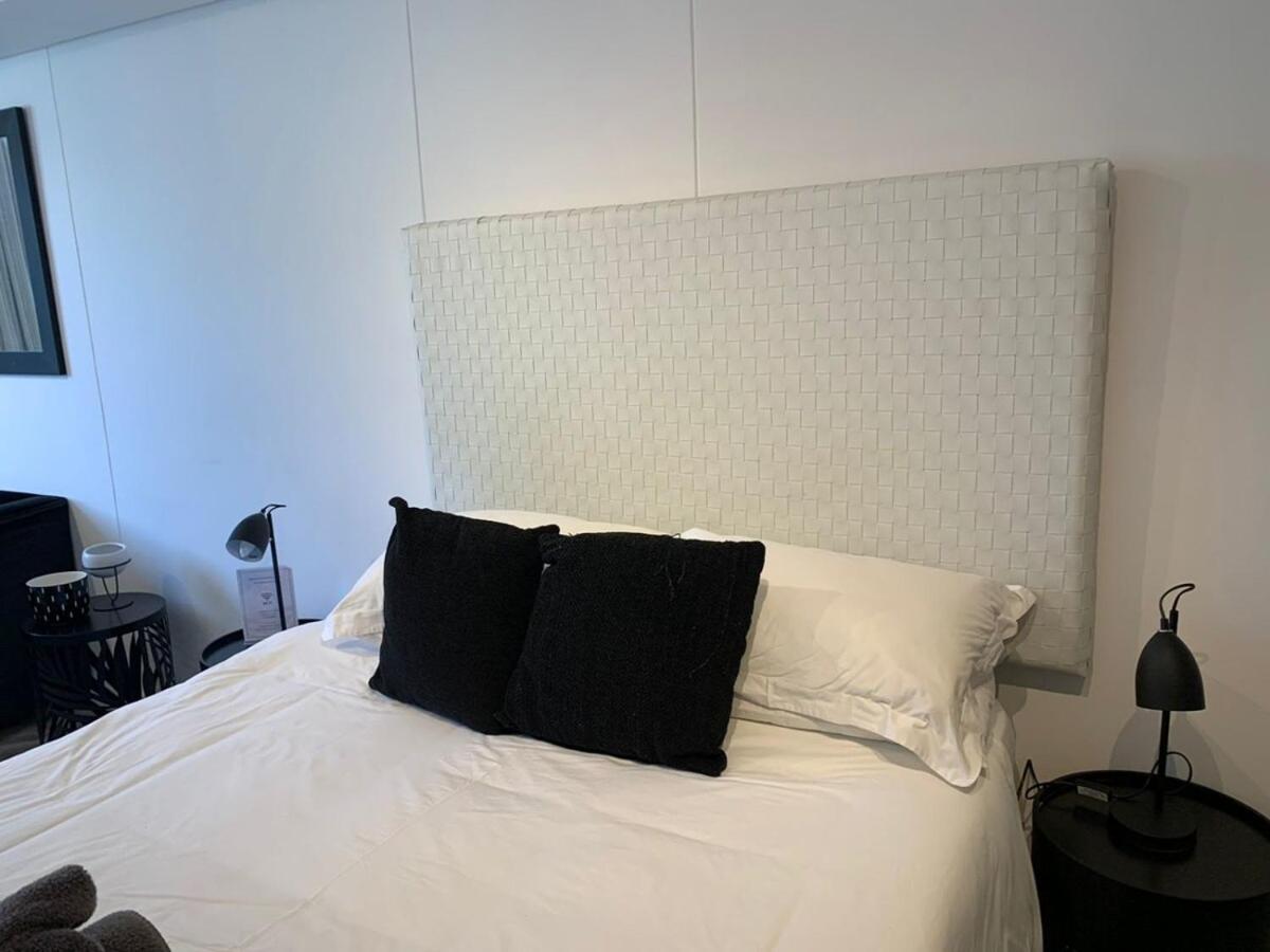 Studio - Photo 20