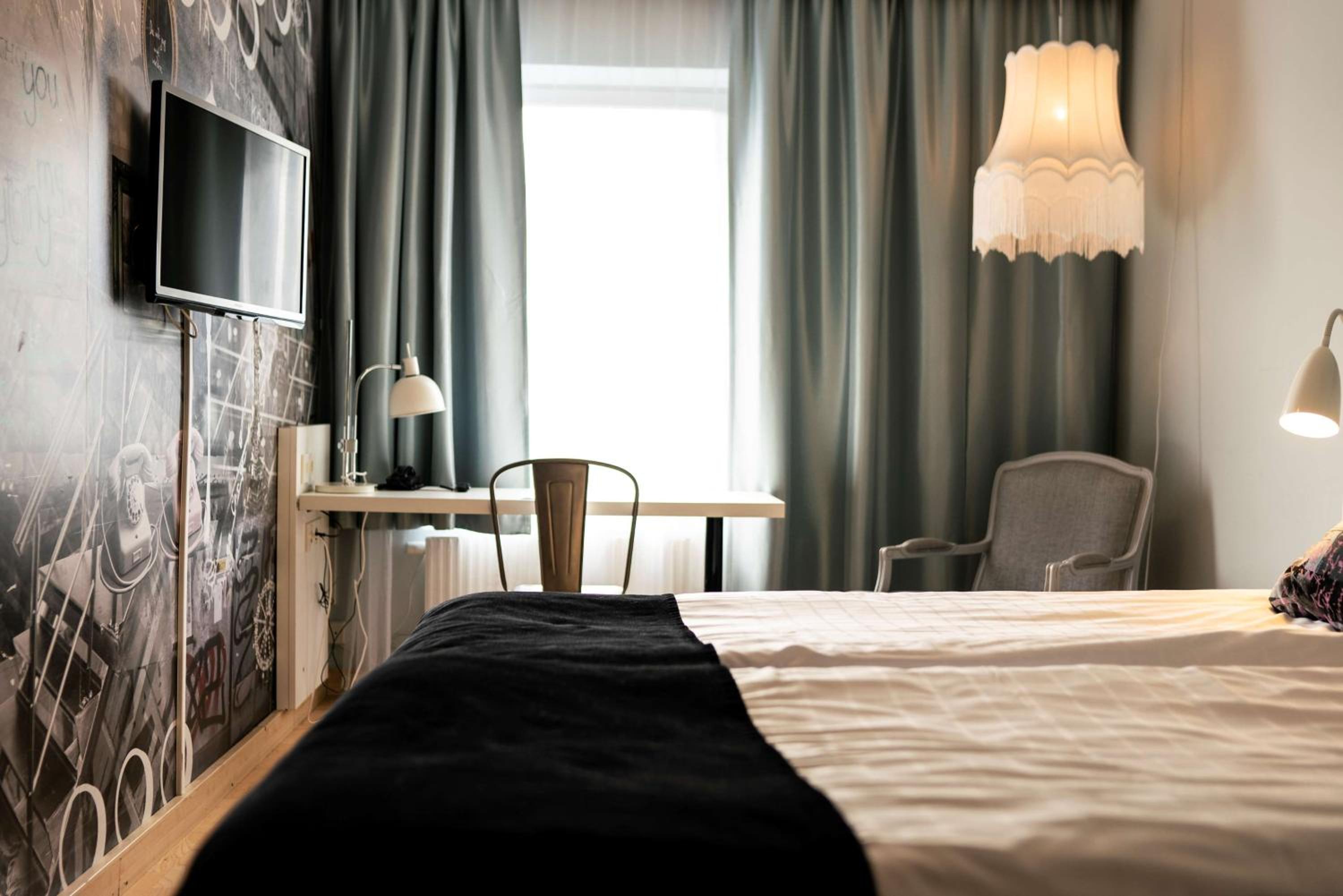 Standard Twin Room - Photo 2