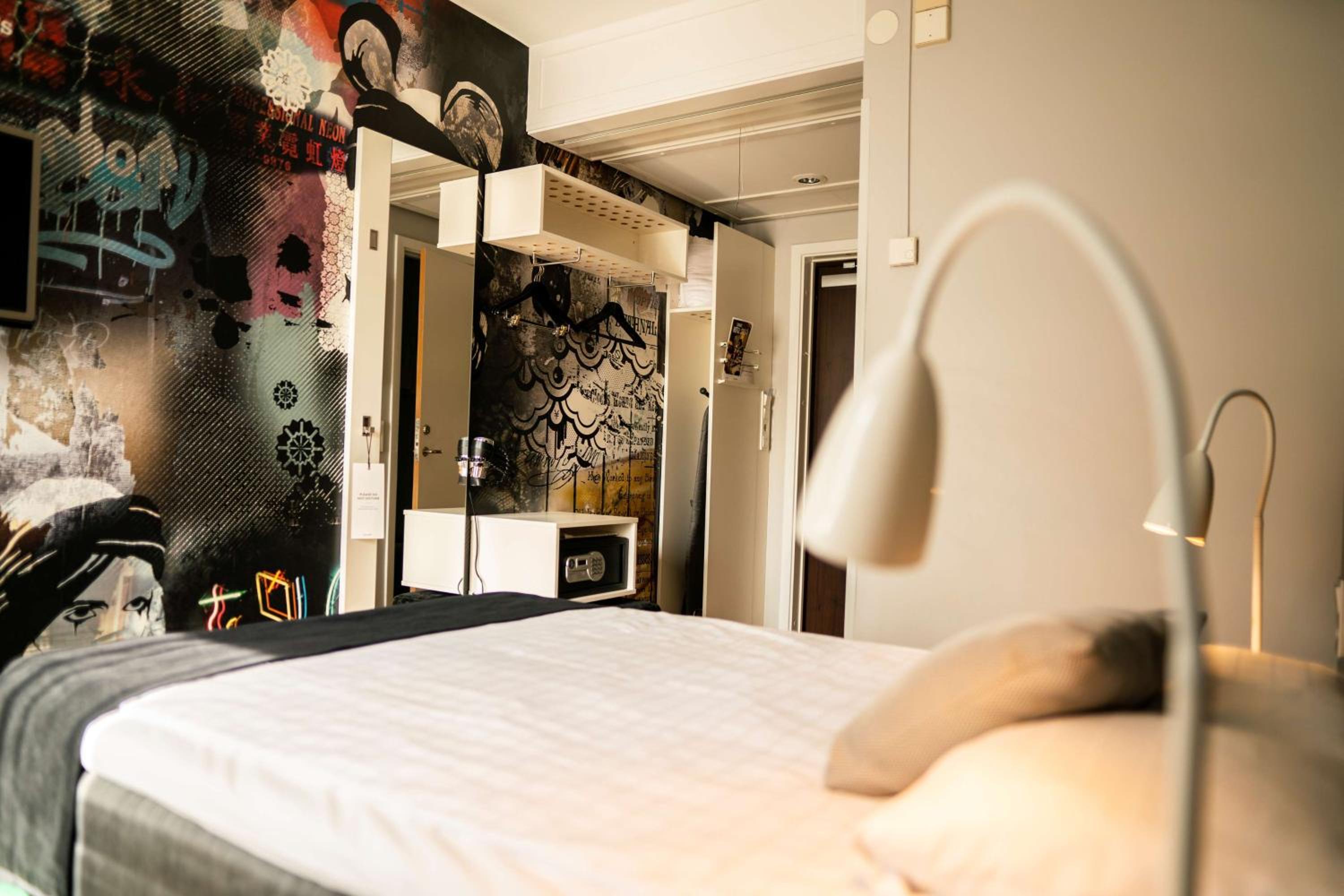 Standard Queen Room - Photo 3