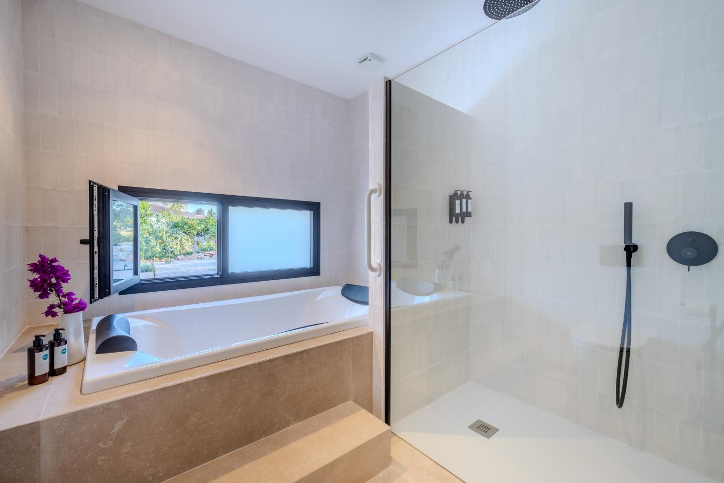 Exclusive Garden Suite - Photo 4