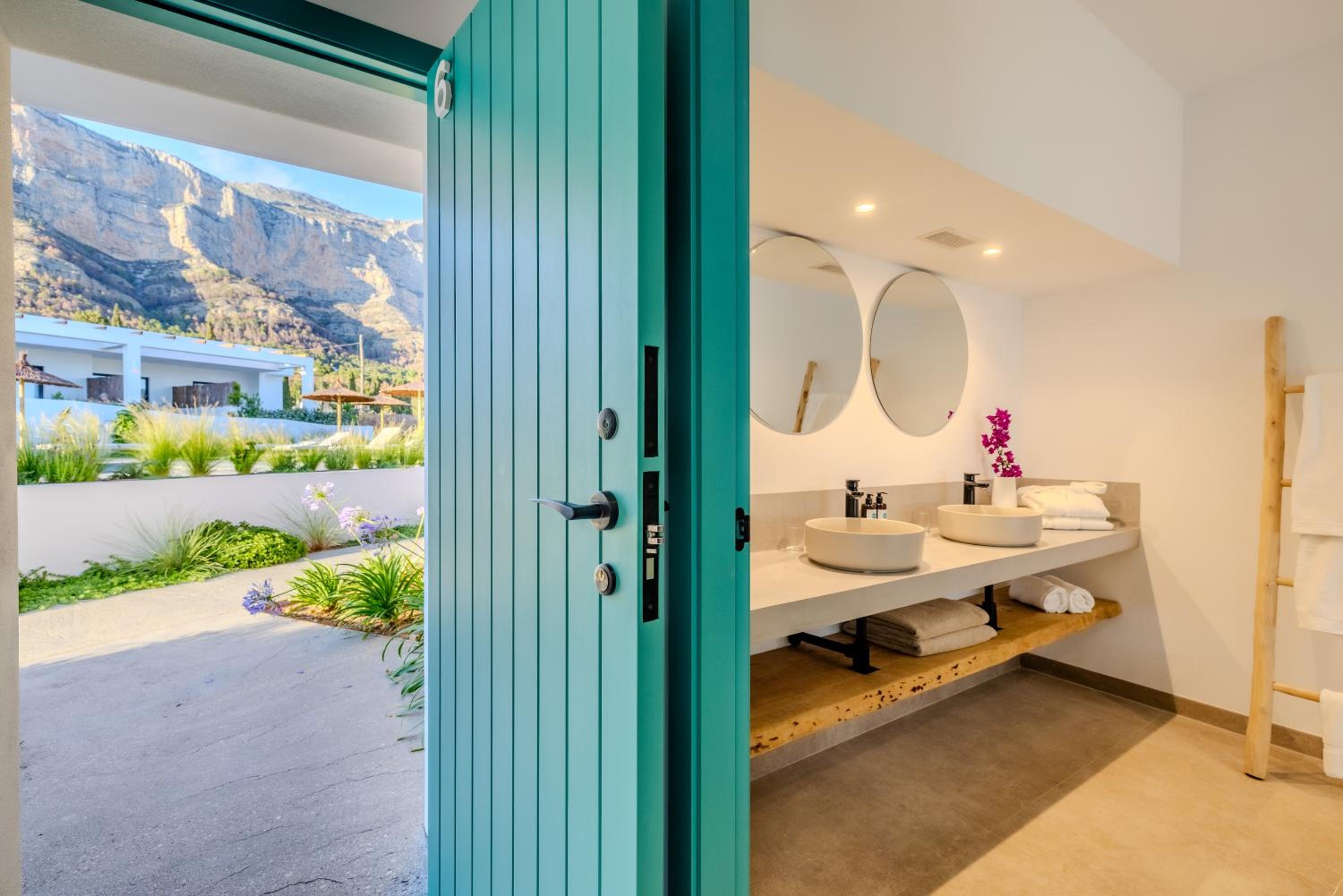 Exclusive Garden Suite - Photo 11