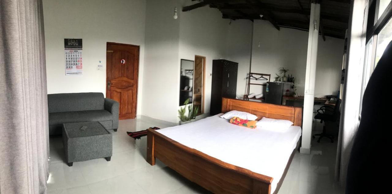 One-Bedroom House photo 1
