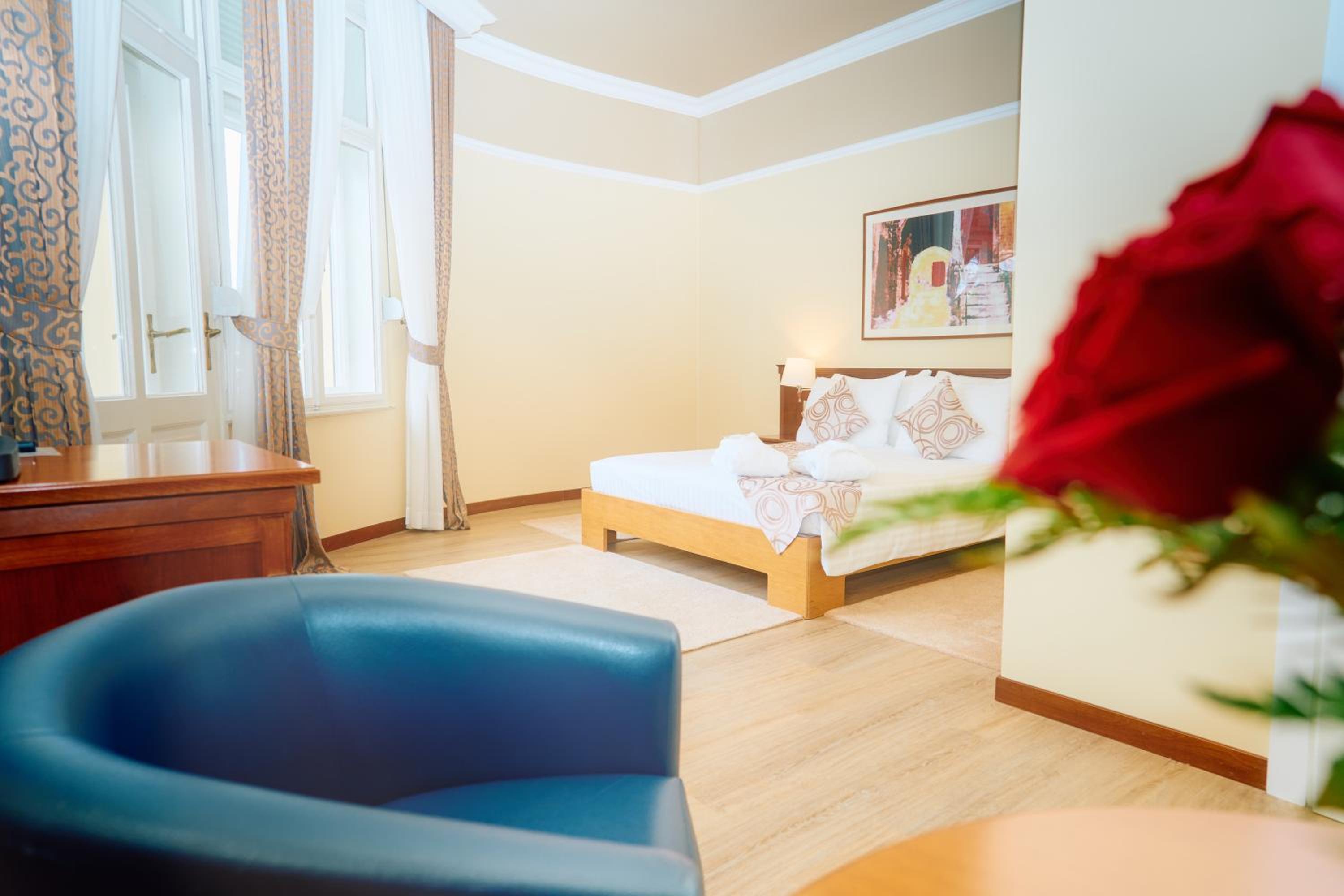 Junior Suite with Sea View - Photo 1