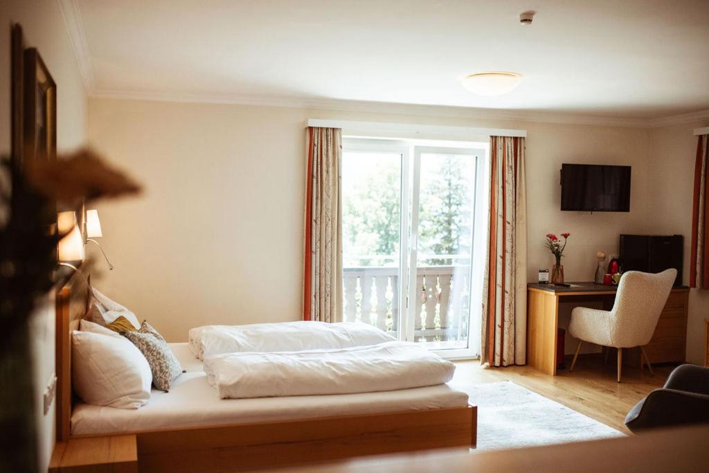 Double Room with Lake View
