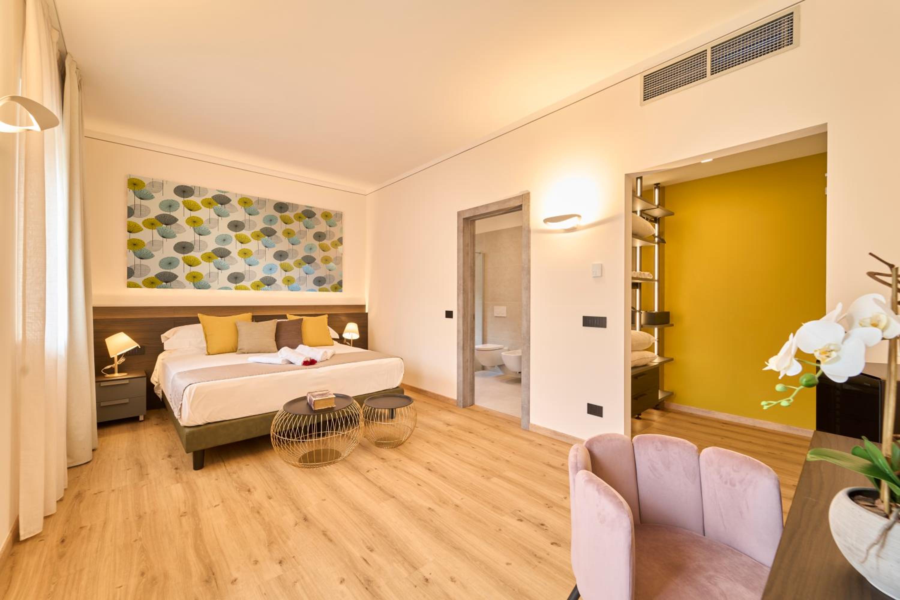 Superior Double or Twin Room with Terrace
