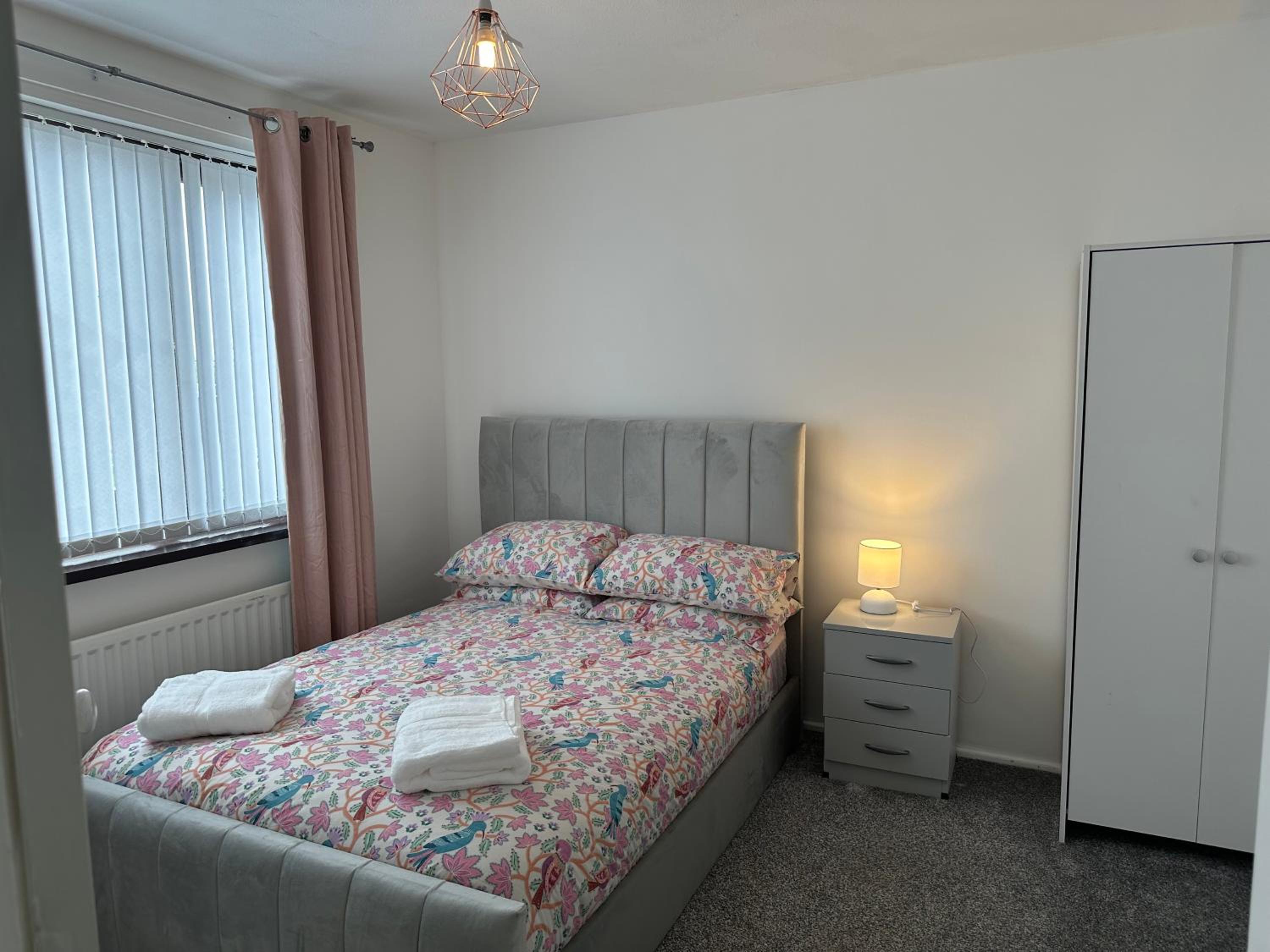 Three-Bedroom House photo 3