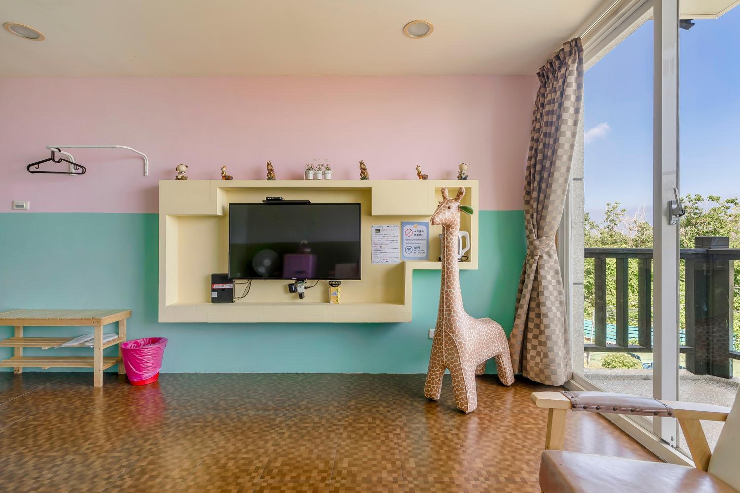 Deluxe Double Room With Balcony And Sea View - Photo 2