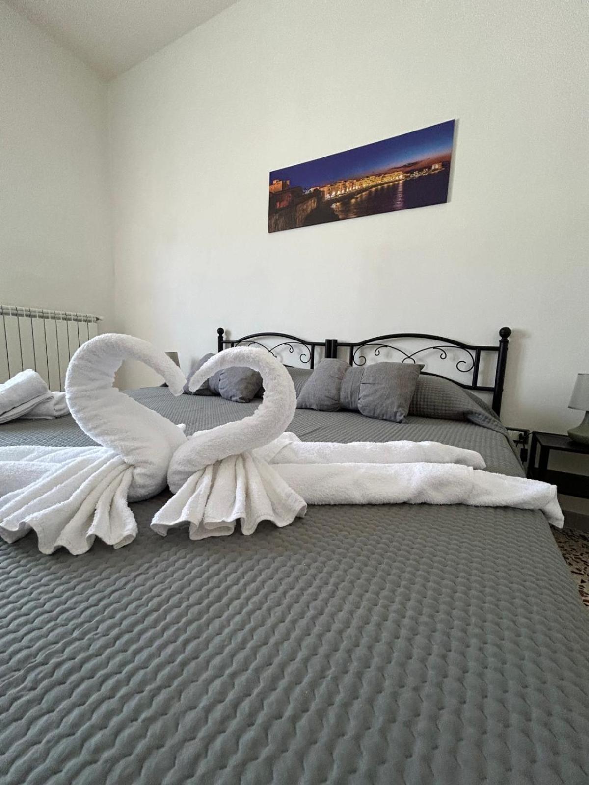 Large Double or Twin Room