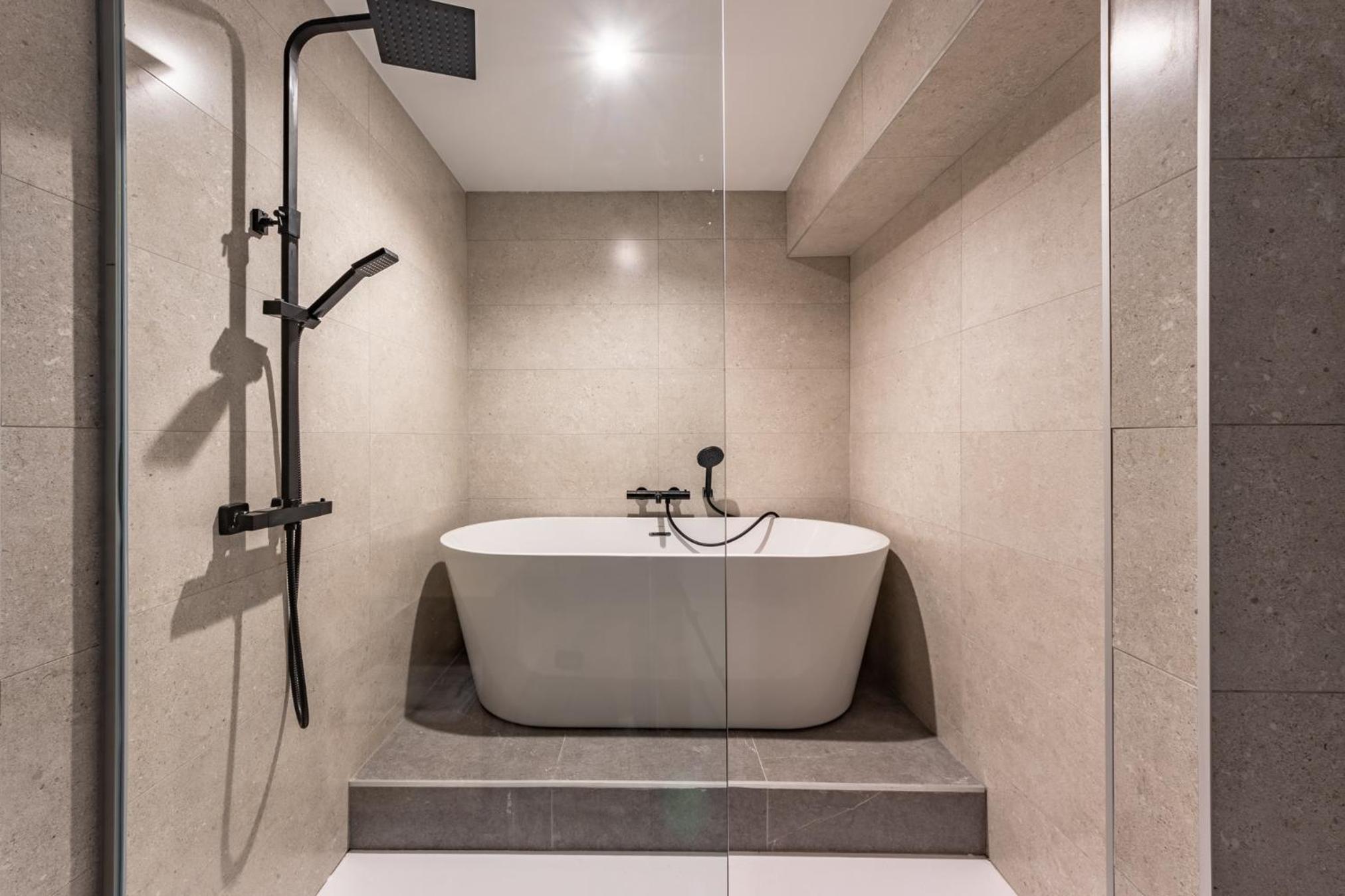 Deluxe Double Room with Bath
