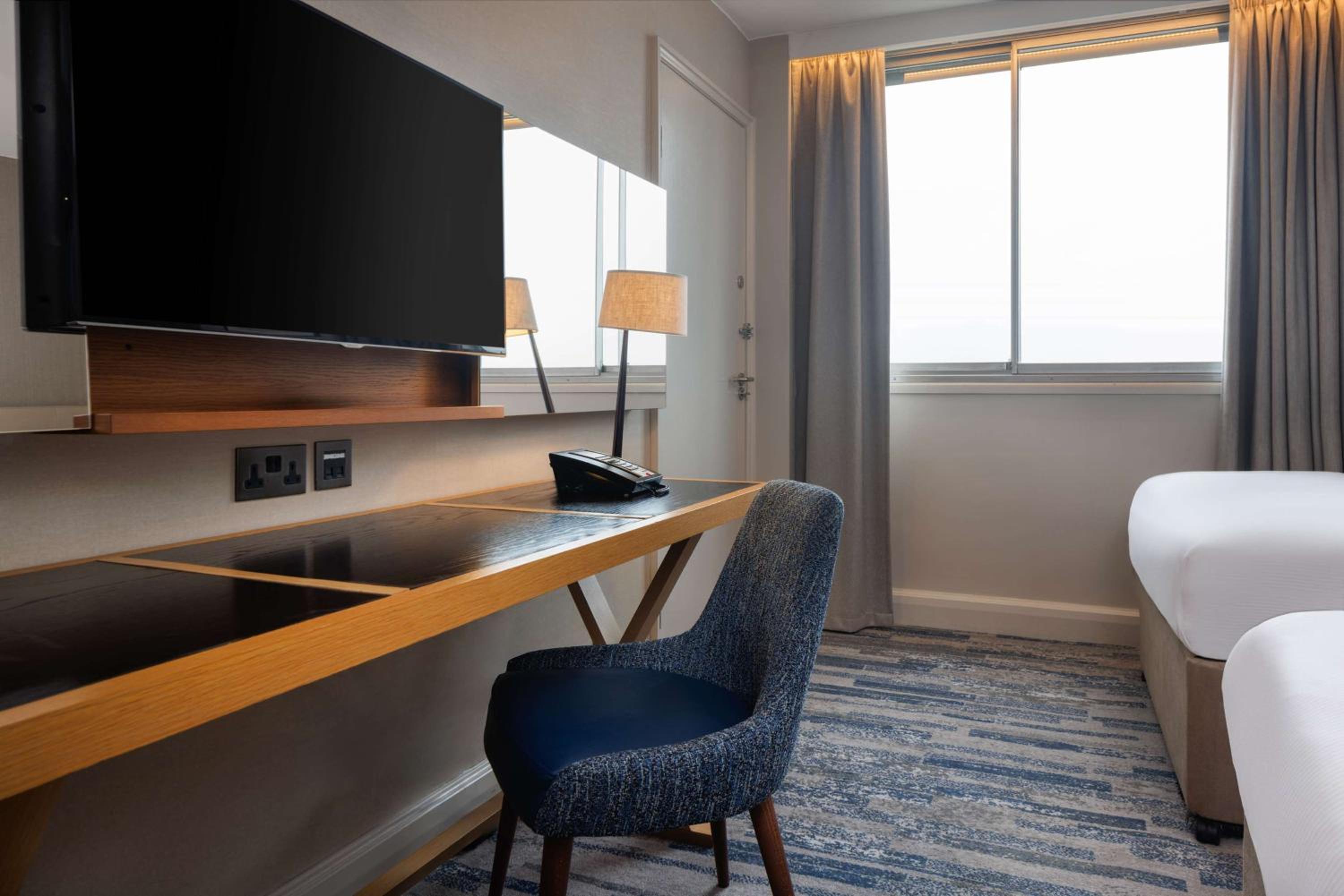 Twin Room - Photo 7