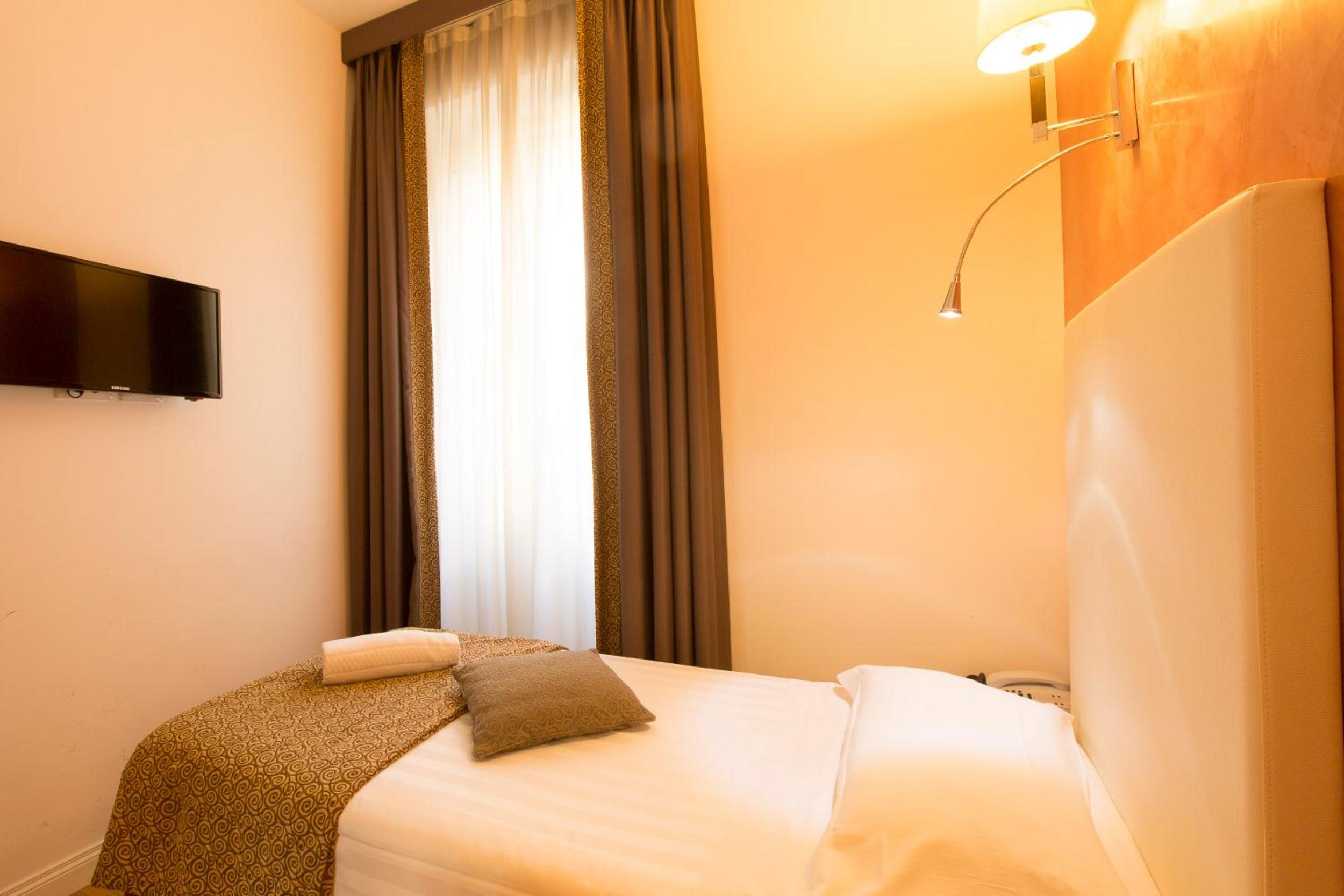 Comfort Single Room