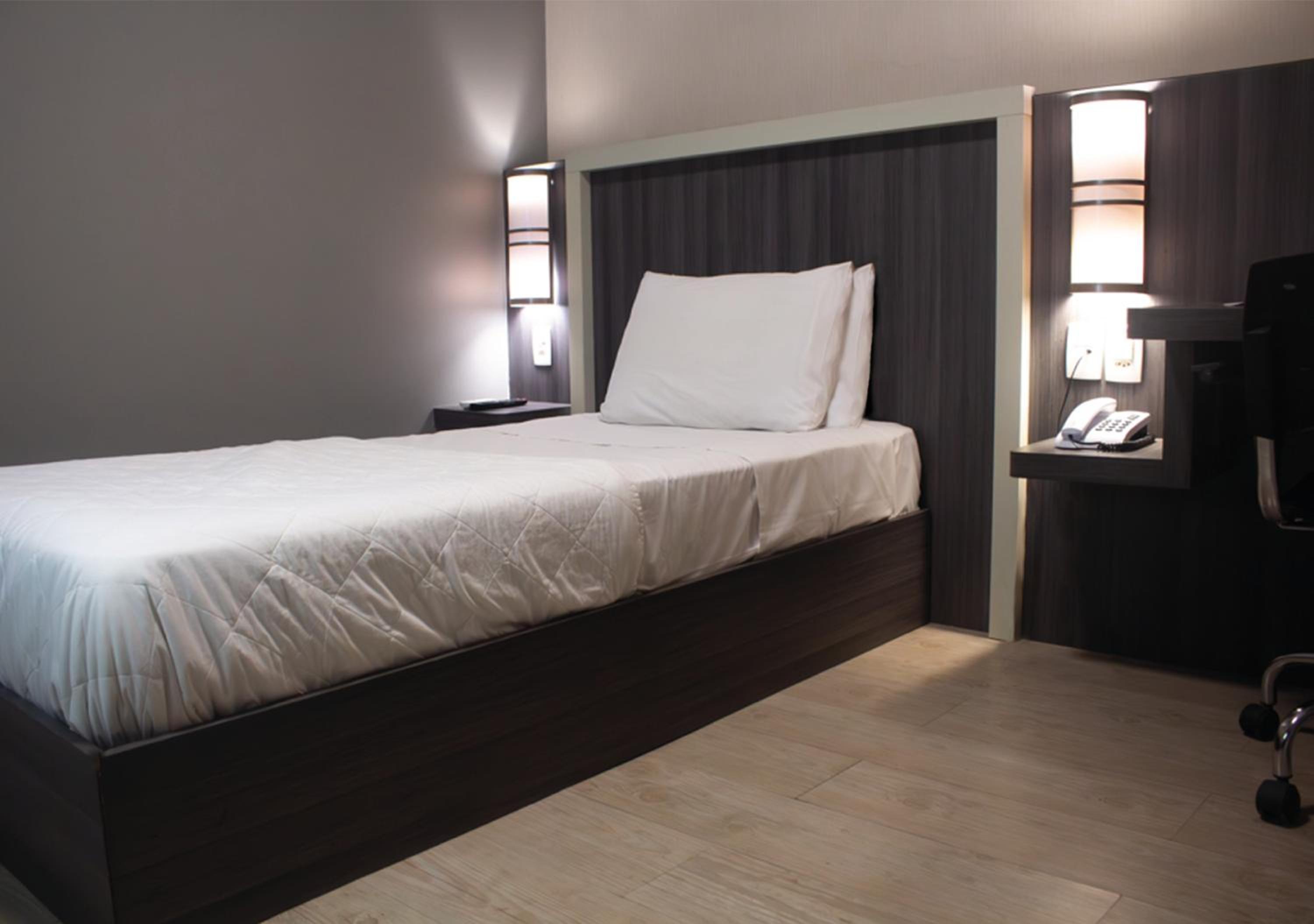 Single Room - Disability Access photo 2