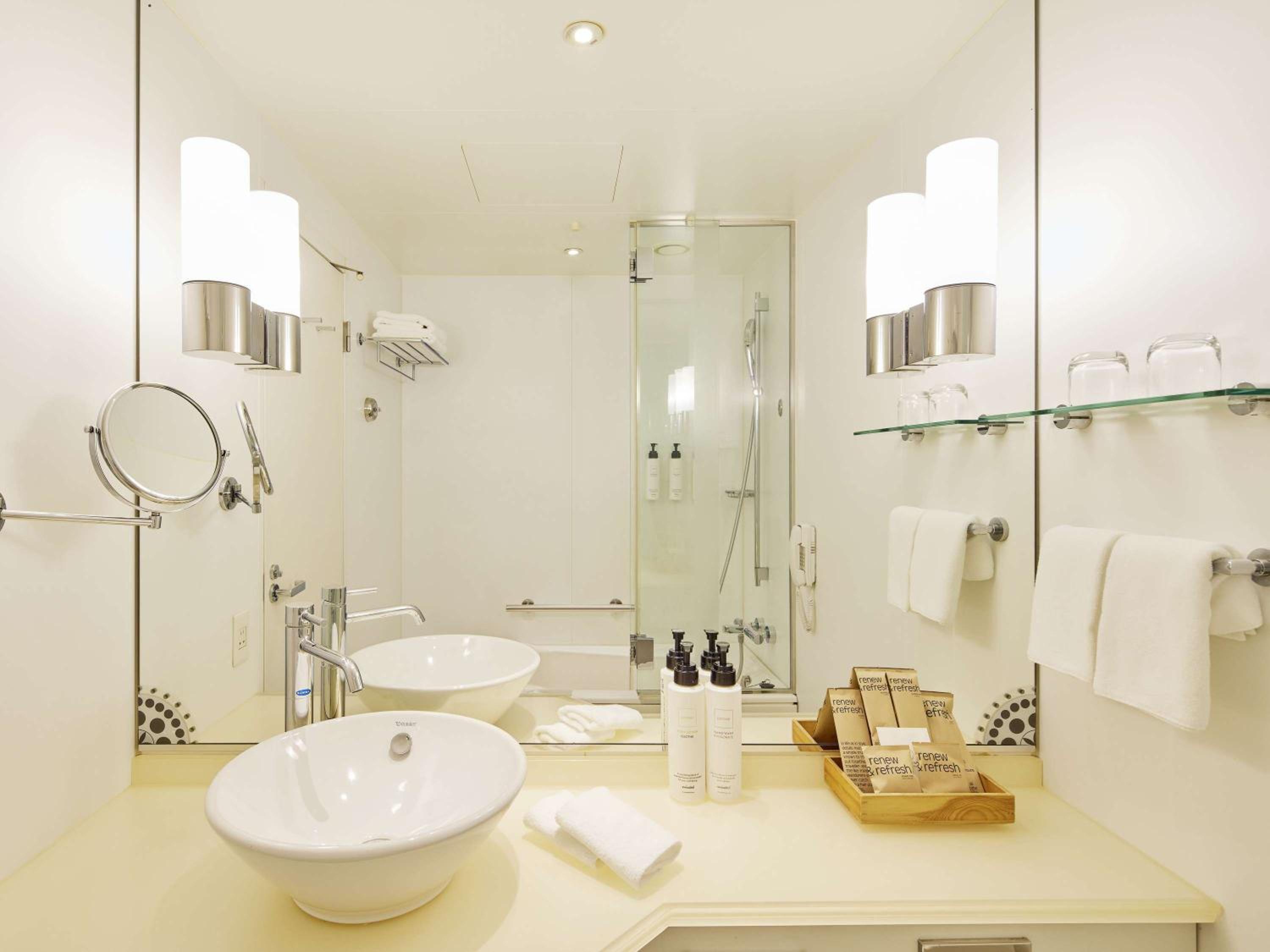 Swiss Advantage King Room - Photo 6