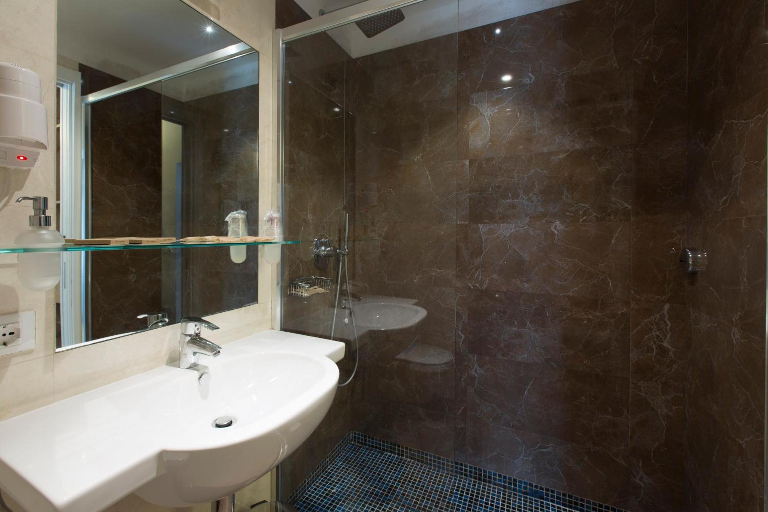 Comfort Single Room