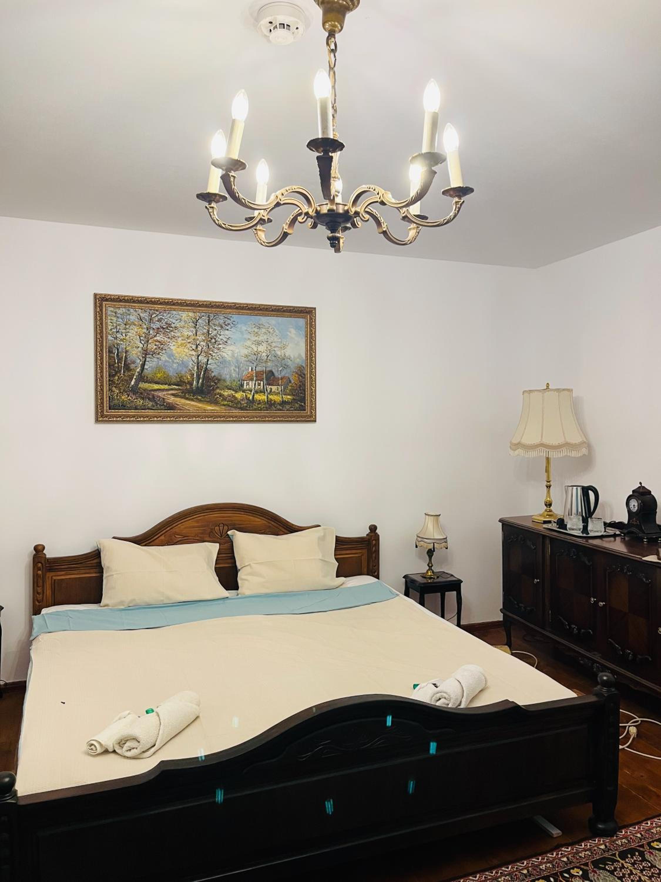 Large Double Room photo 1