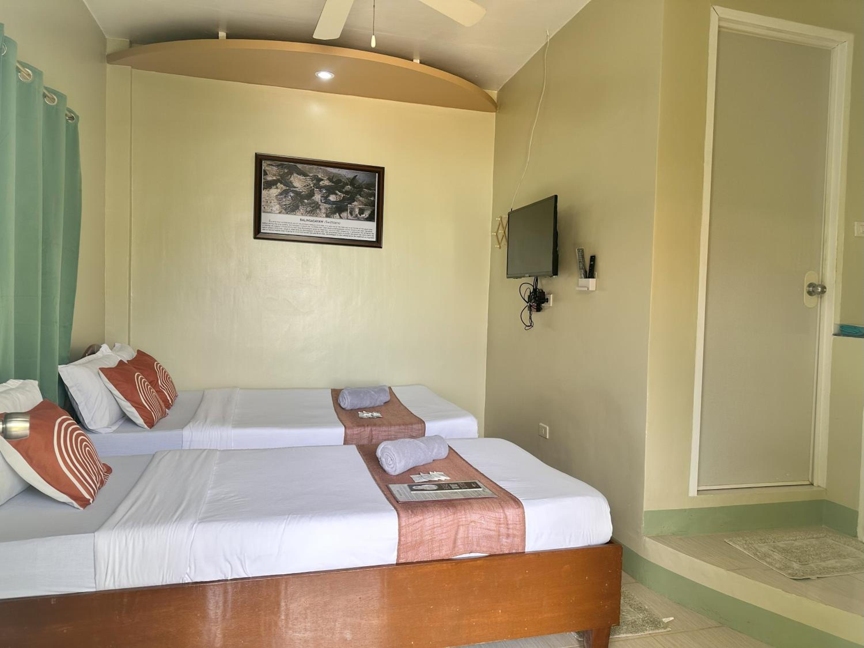 Family Room with Sea View photo 3
