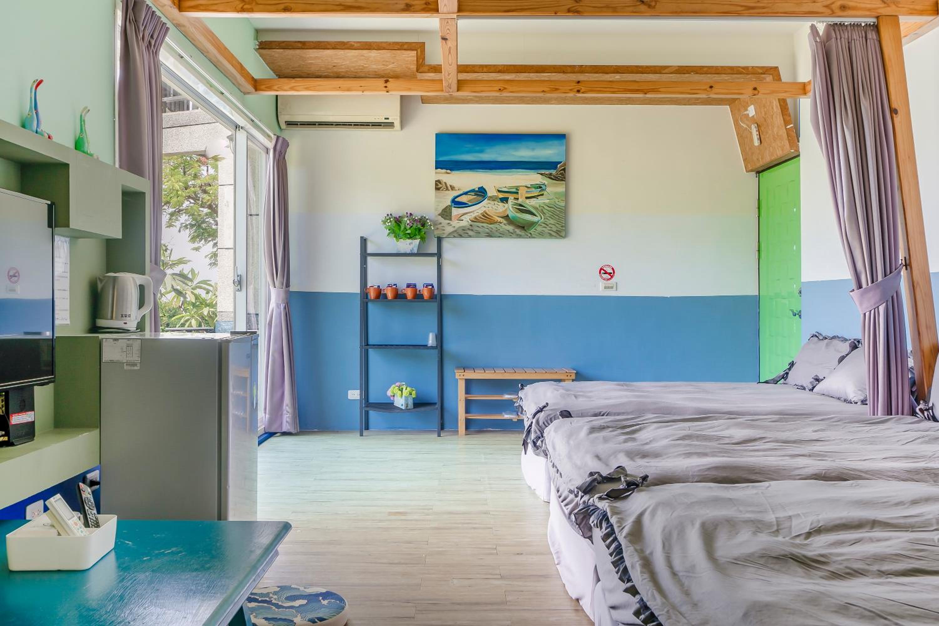 Family Room With Sea View - Photo 3