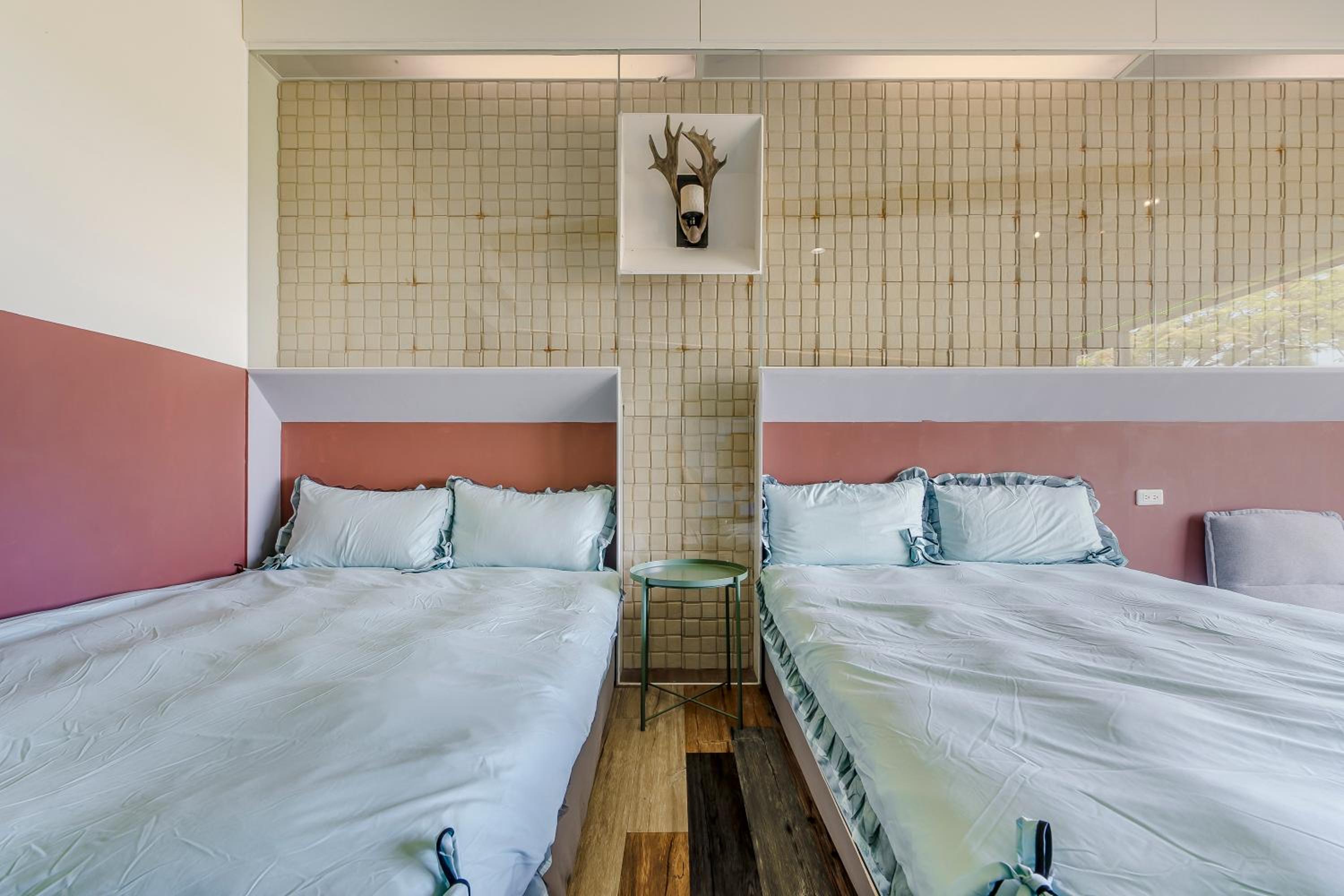 Quadruple Room With Balcony - Photo 13