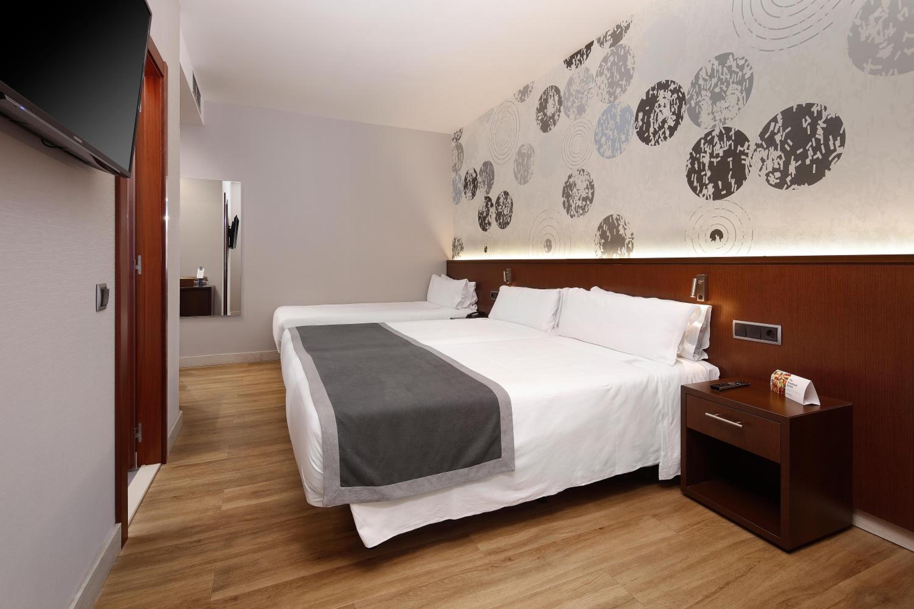 Habitación Doble con Cama Extra (3 Adultos)