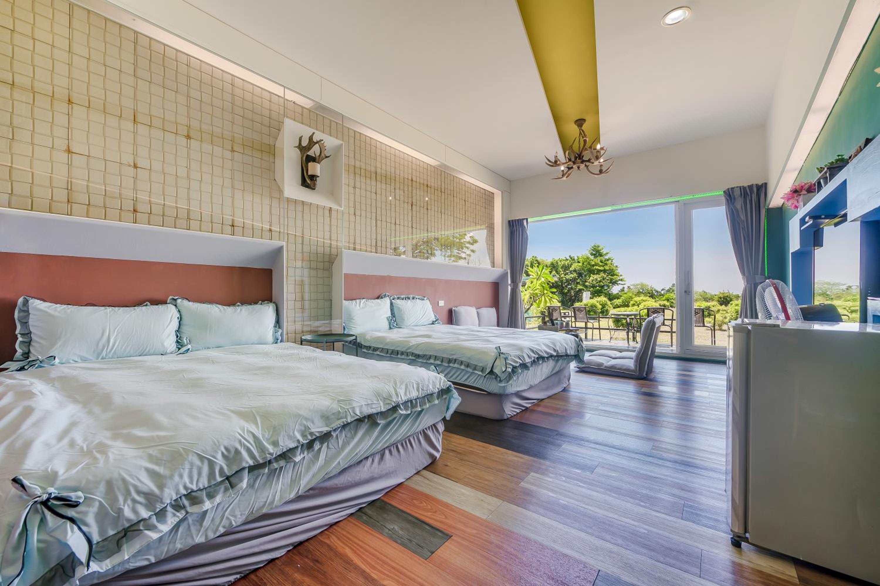Quadruple Room With Balcony - Photo 2