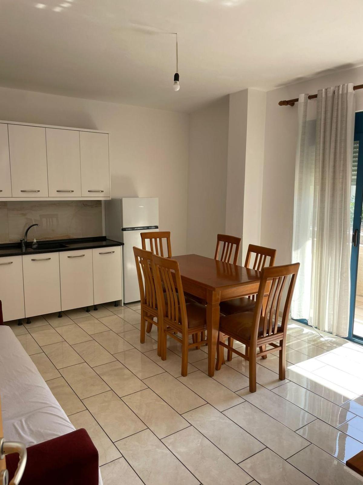 One-Bedroom Apartment photo 3