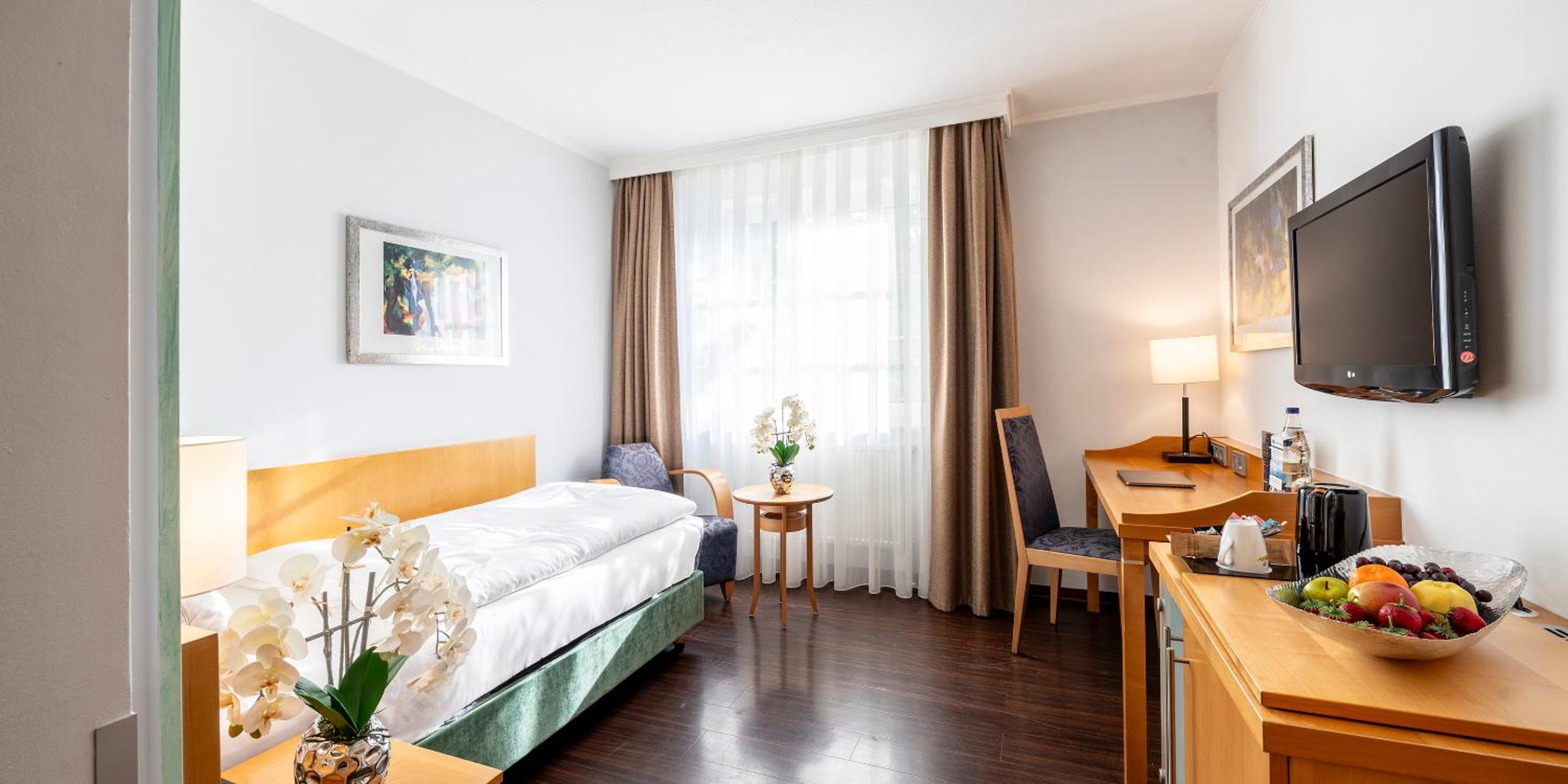 Single Room - Photo 1