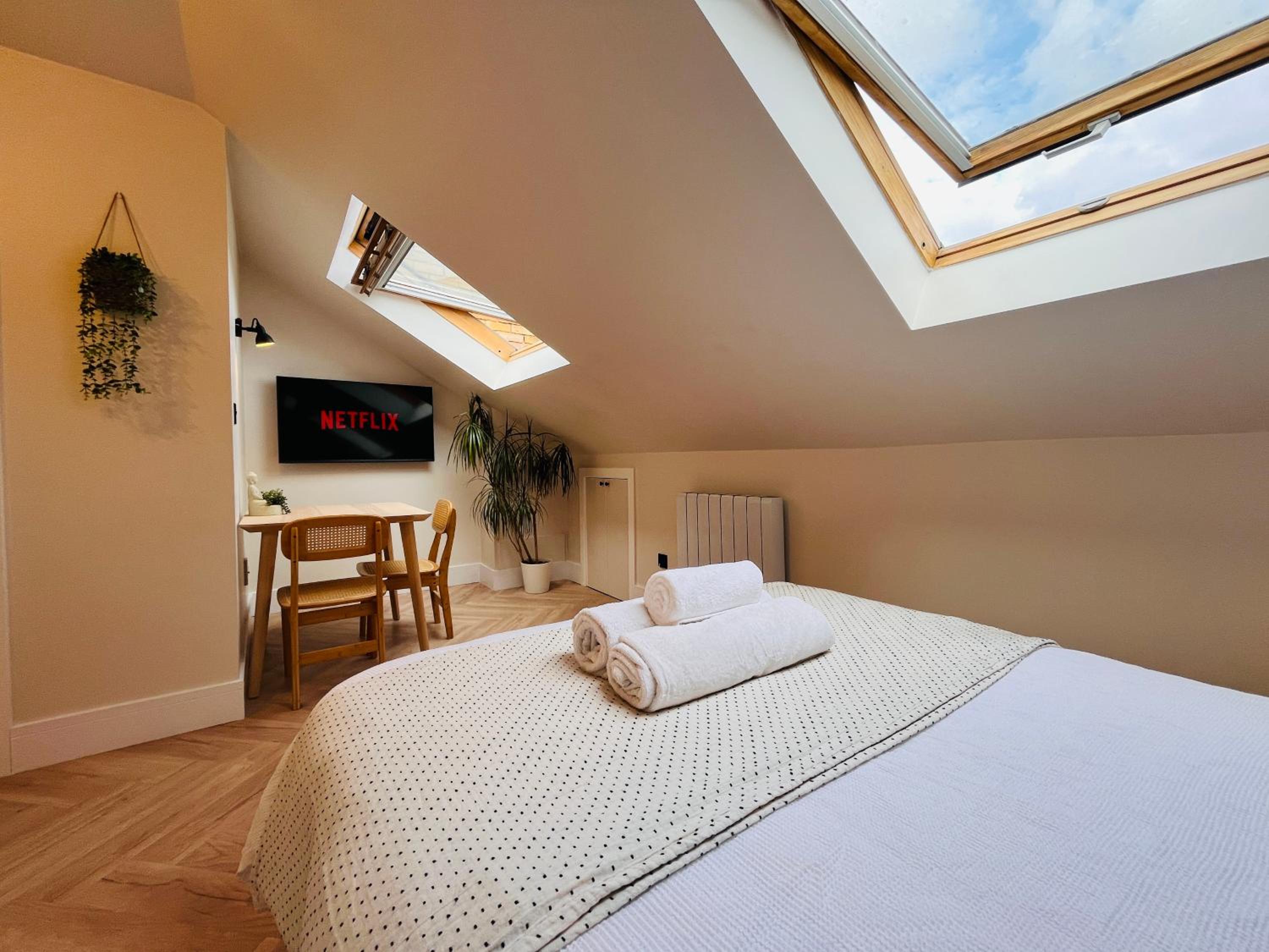 Double Room with Private Bathroom photo 2