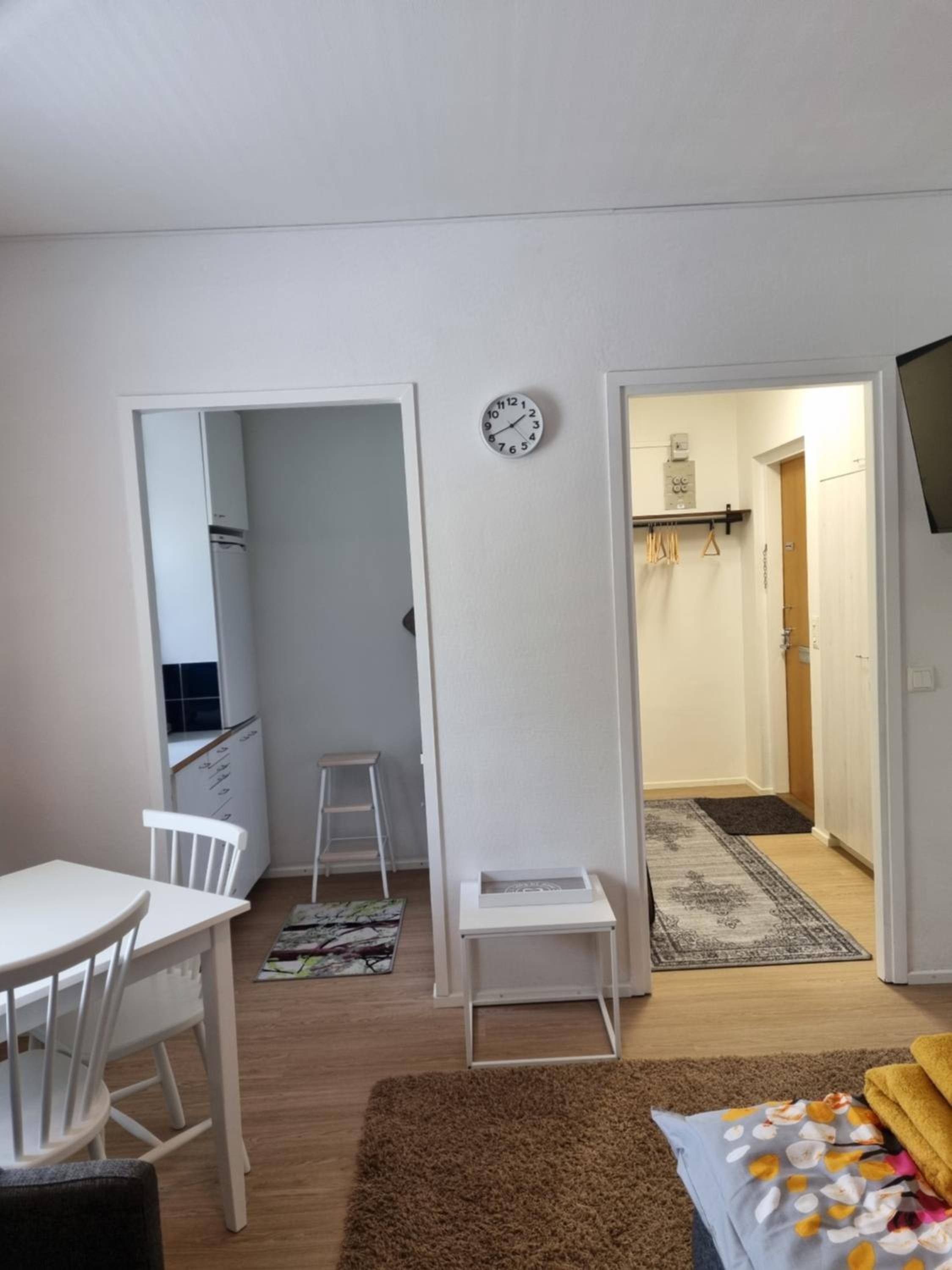 One-Bedroom Apartment photo 2