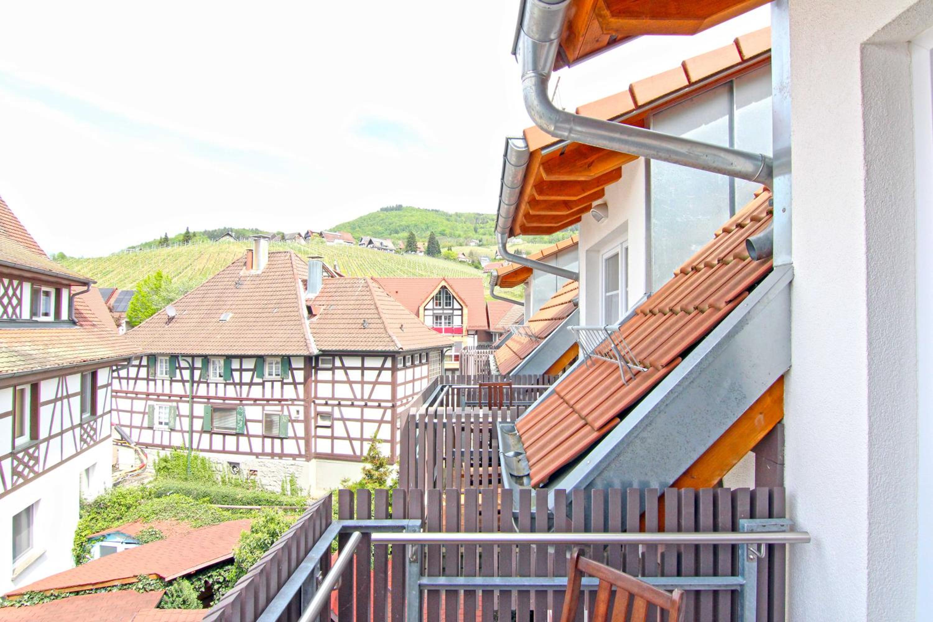 Deluxe Double Room with Balcony photo 2