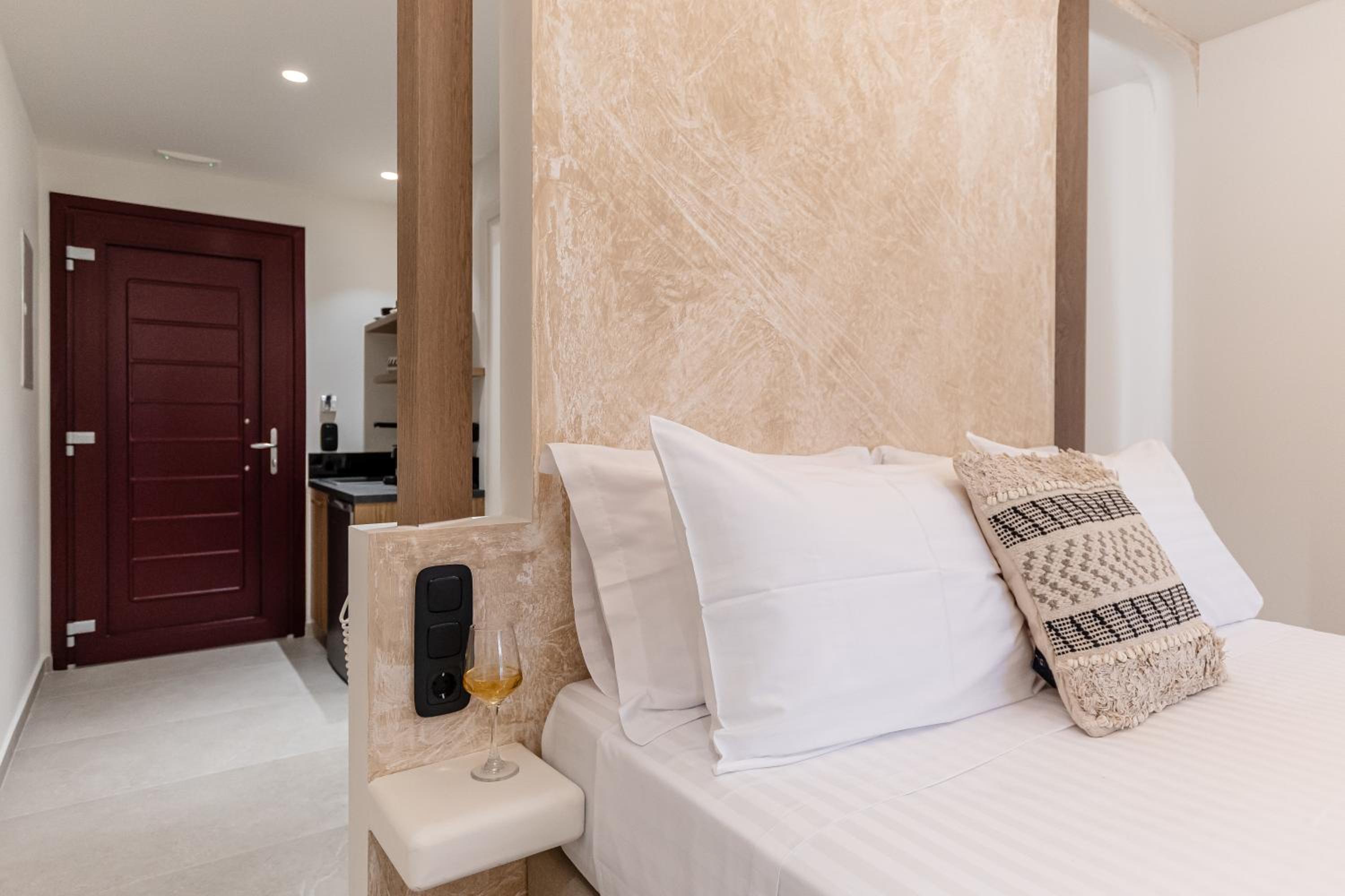 Suite with Mountain View