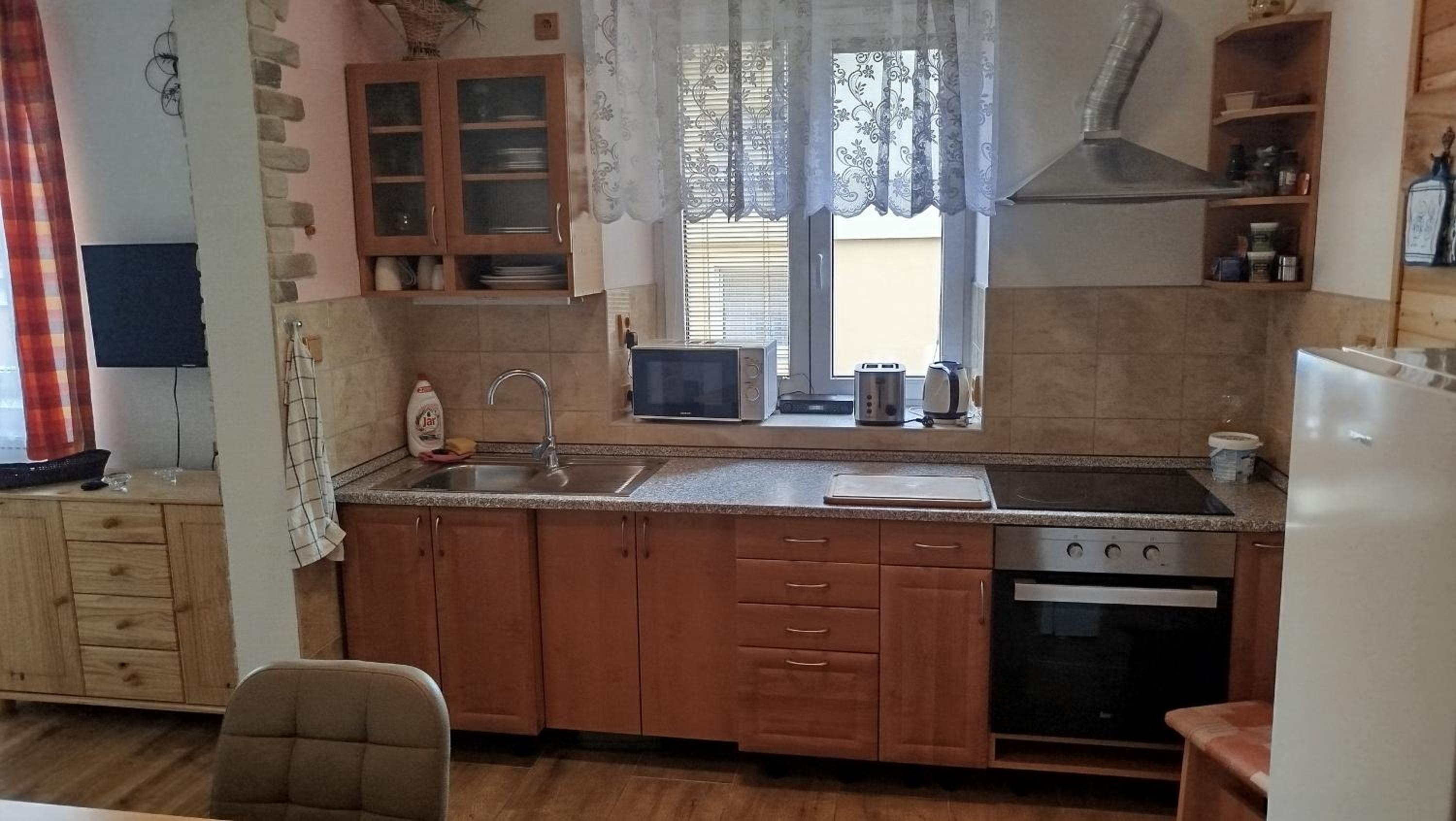 One-Bedroom Apartment - Photo 14