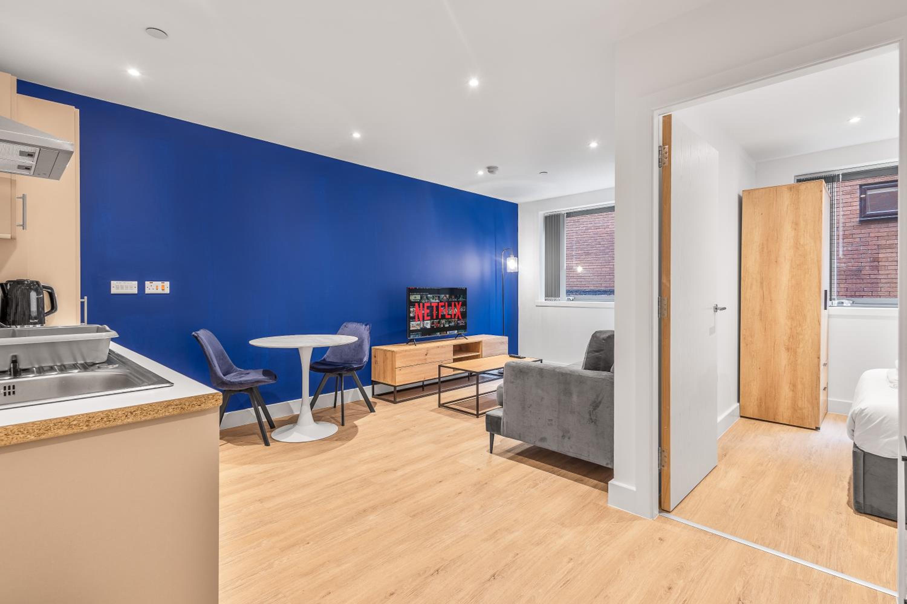 One-Bedroom Apartment