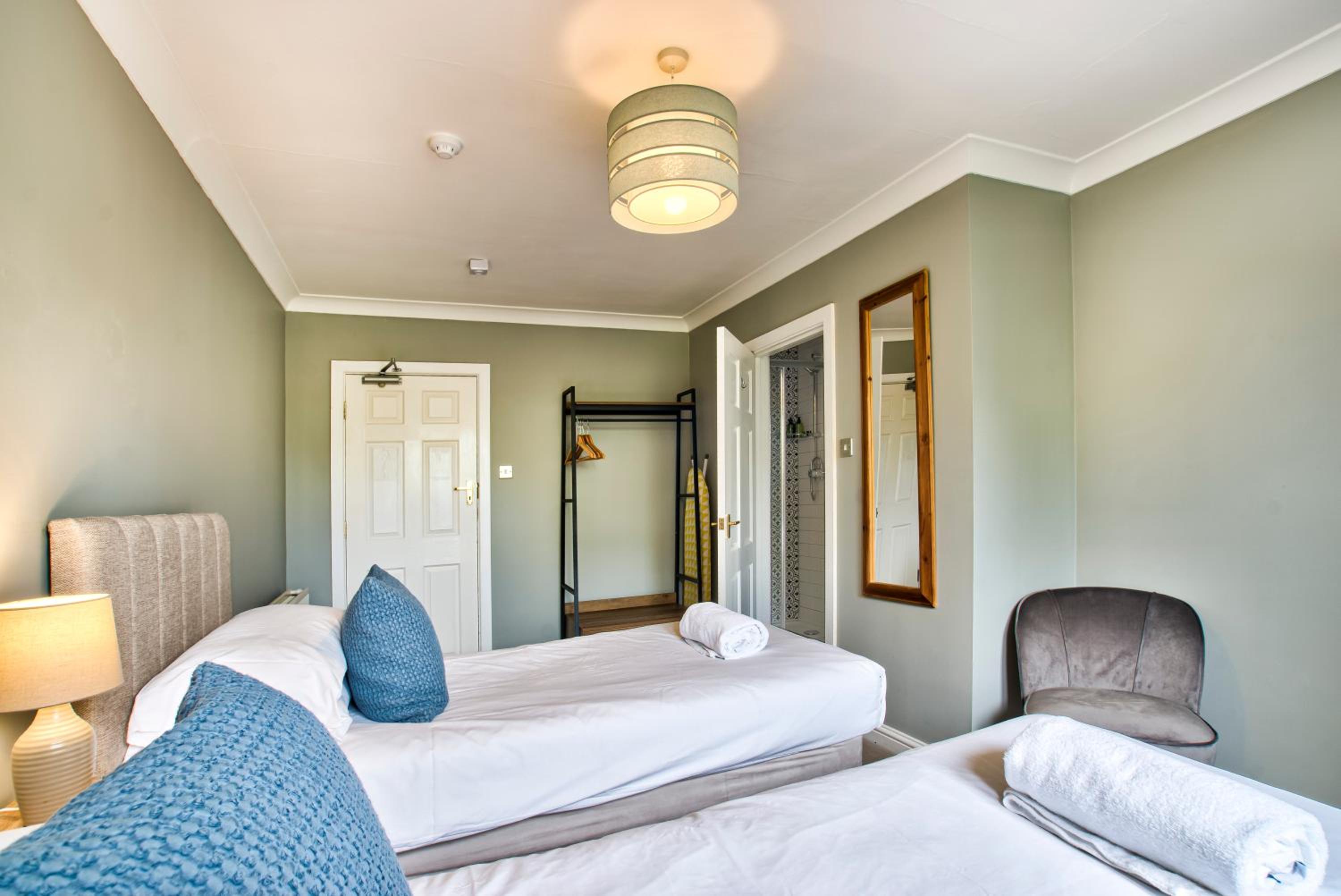 Superior Twin Room - Photo 6