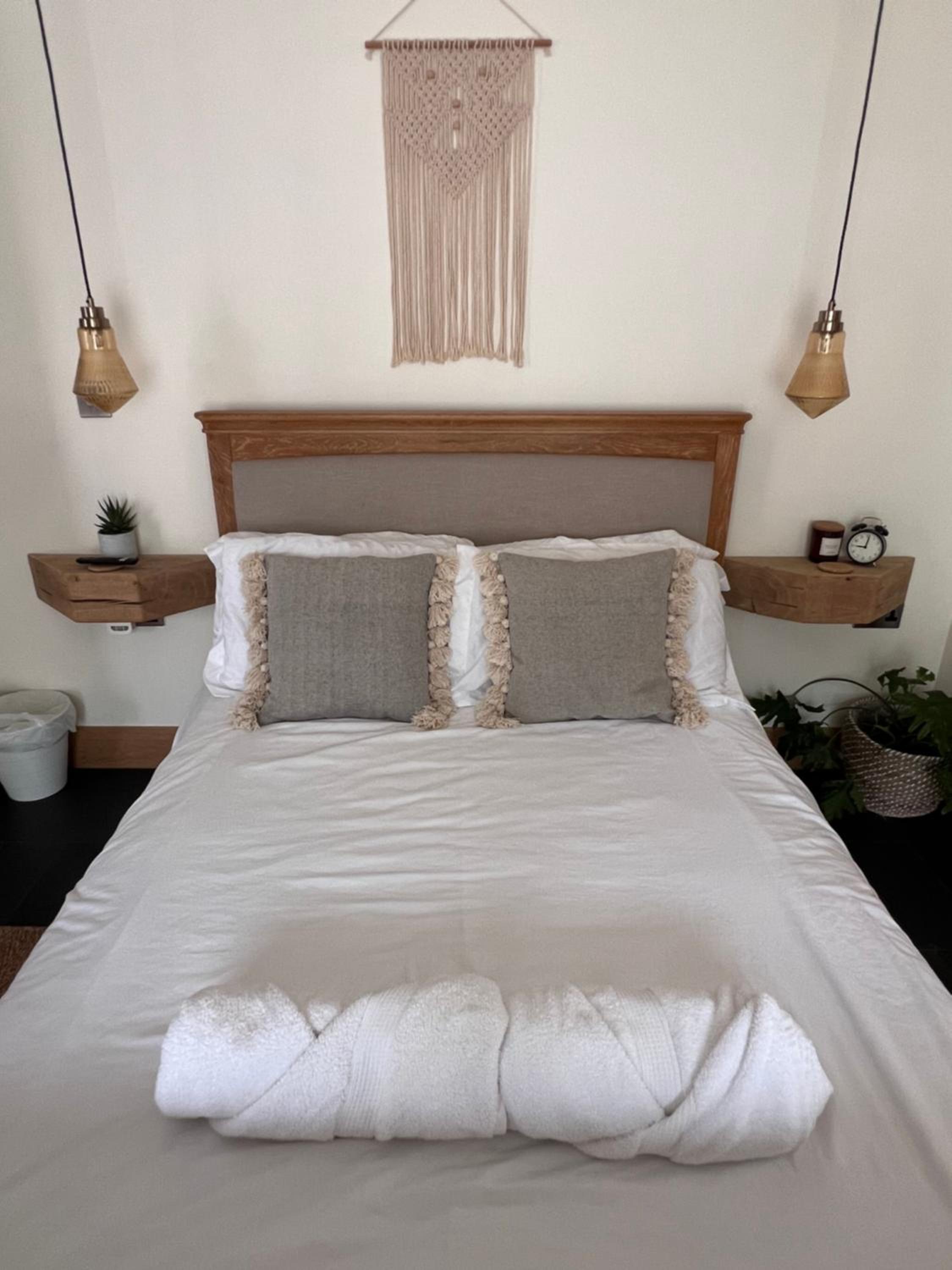 One-Bedroom House photo 1