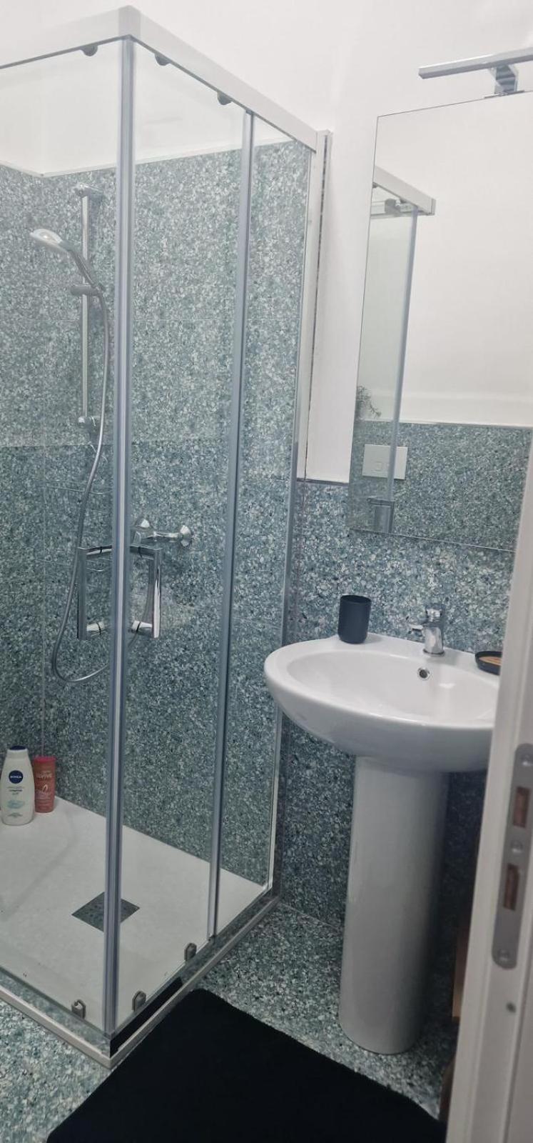 Deluxe Double Room with Extra Bed photo 3