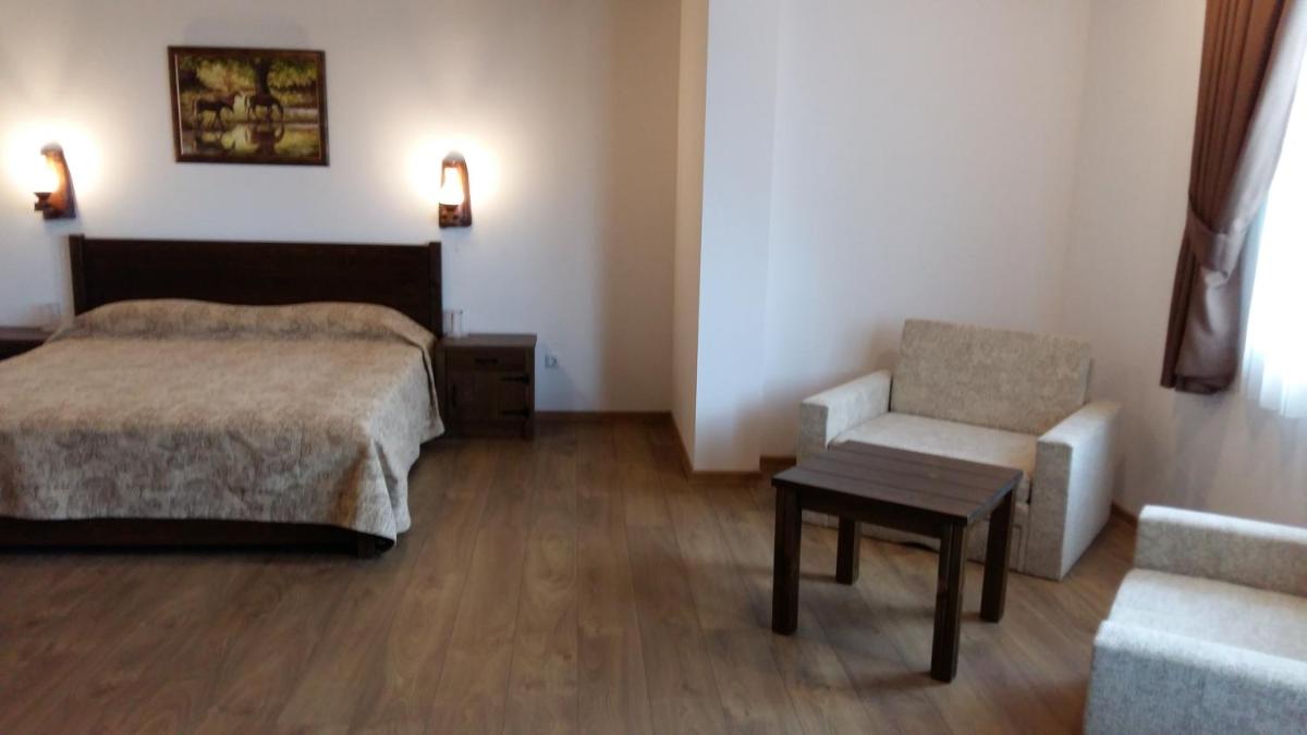 Deluxe Double Room photo 2