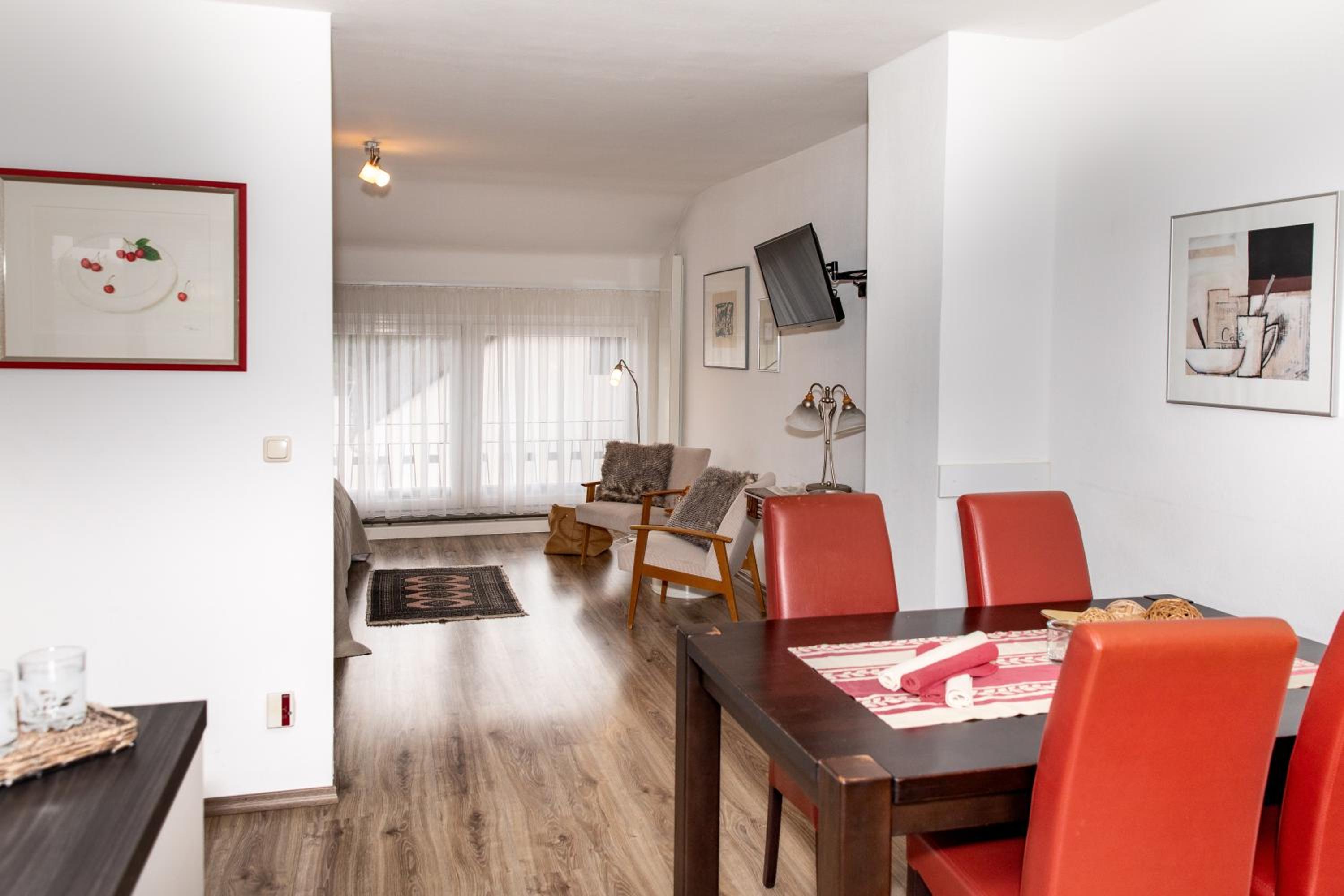 Apartment with Balcony photo 1