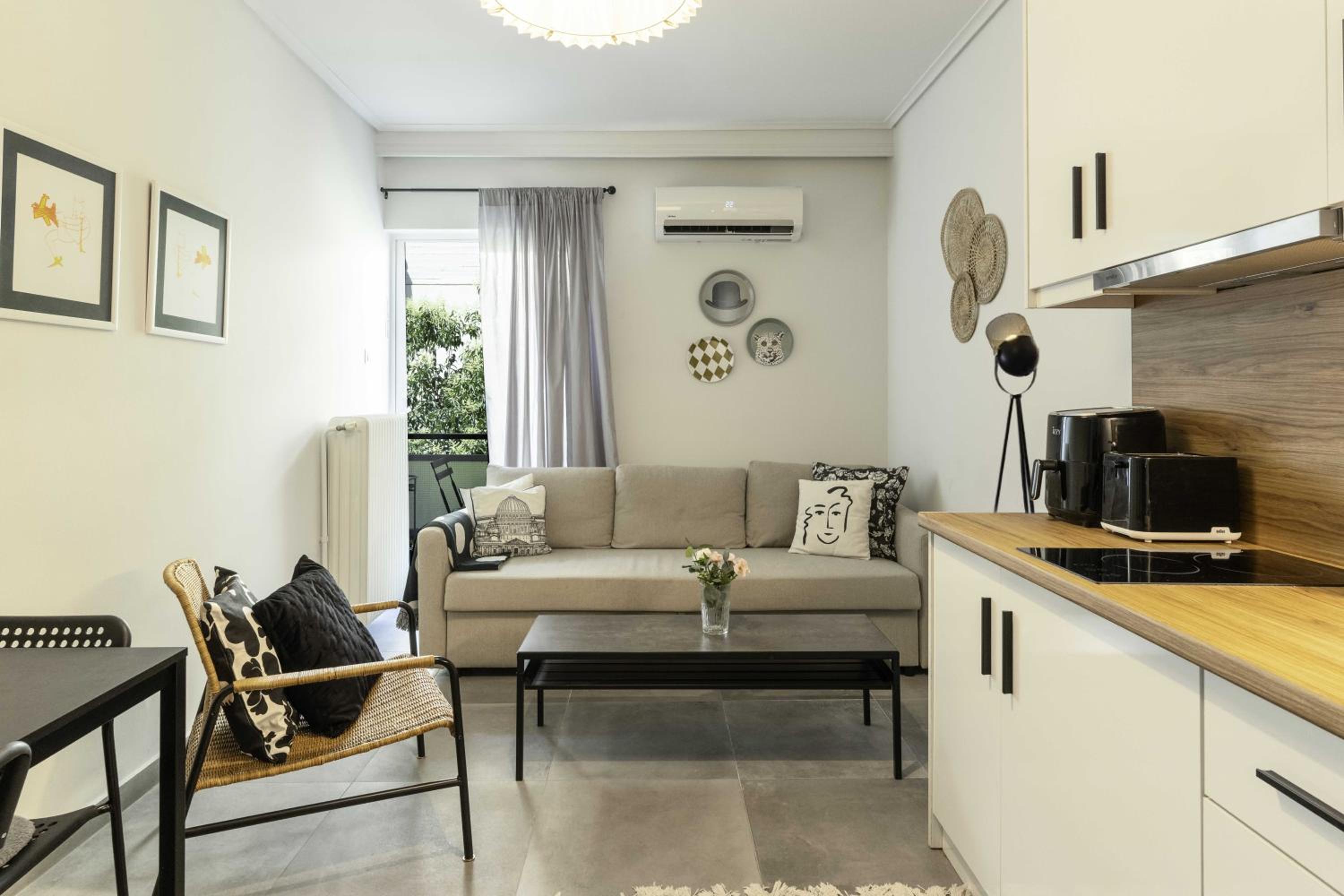 One-Bedroom Apartment