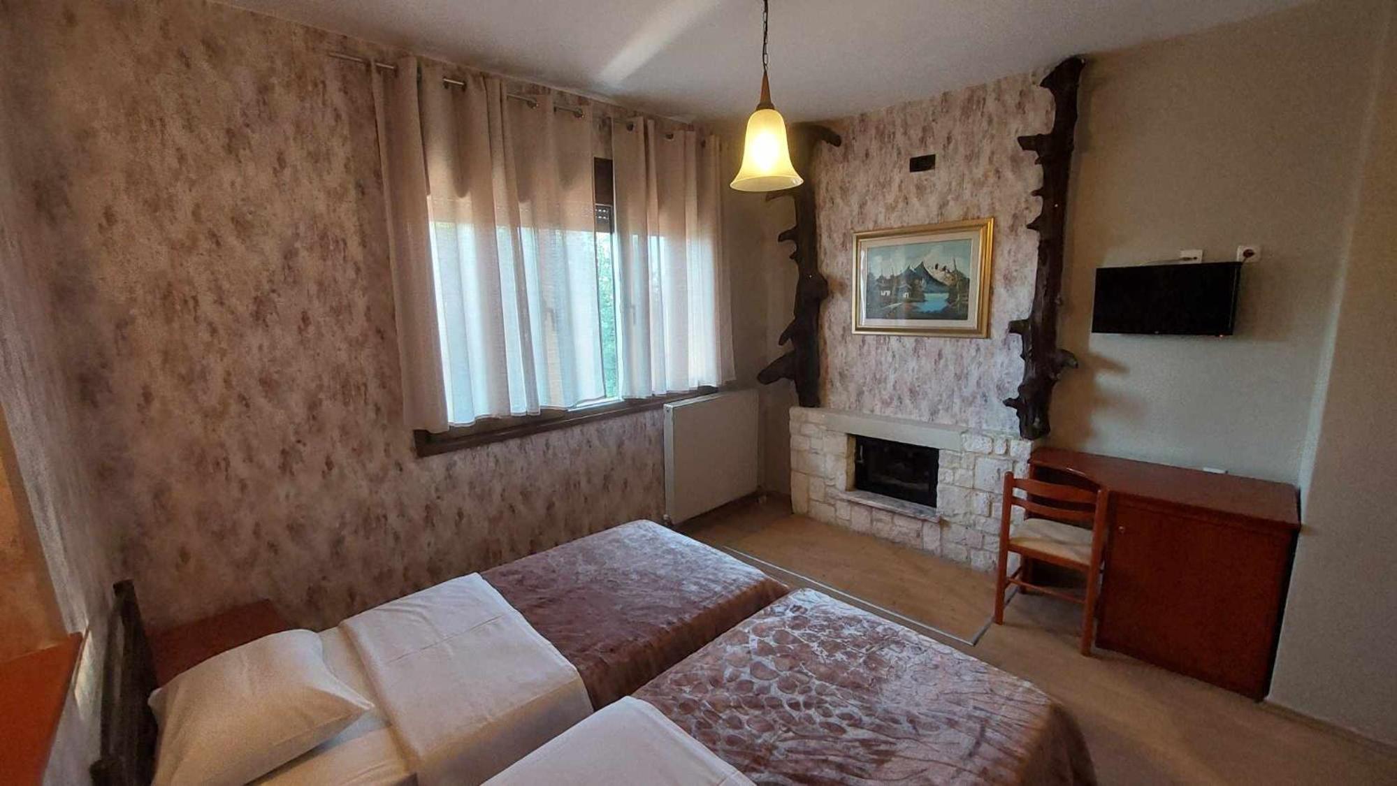 Double or Twin Room photo 1