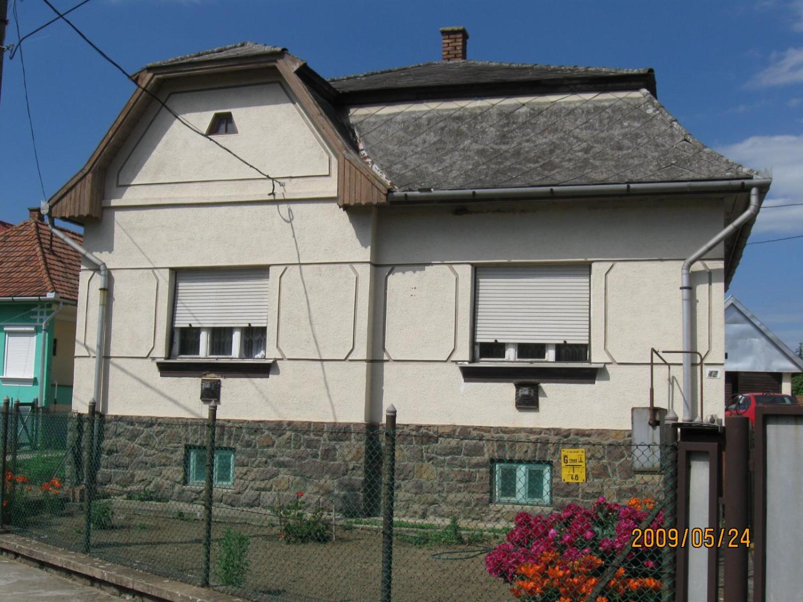 Two-Bedroom House photo 2