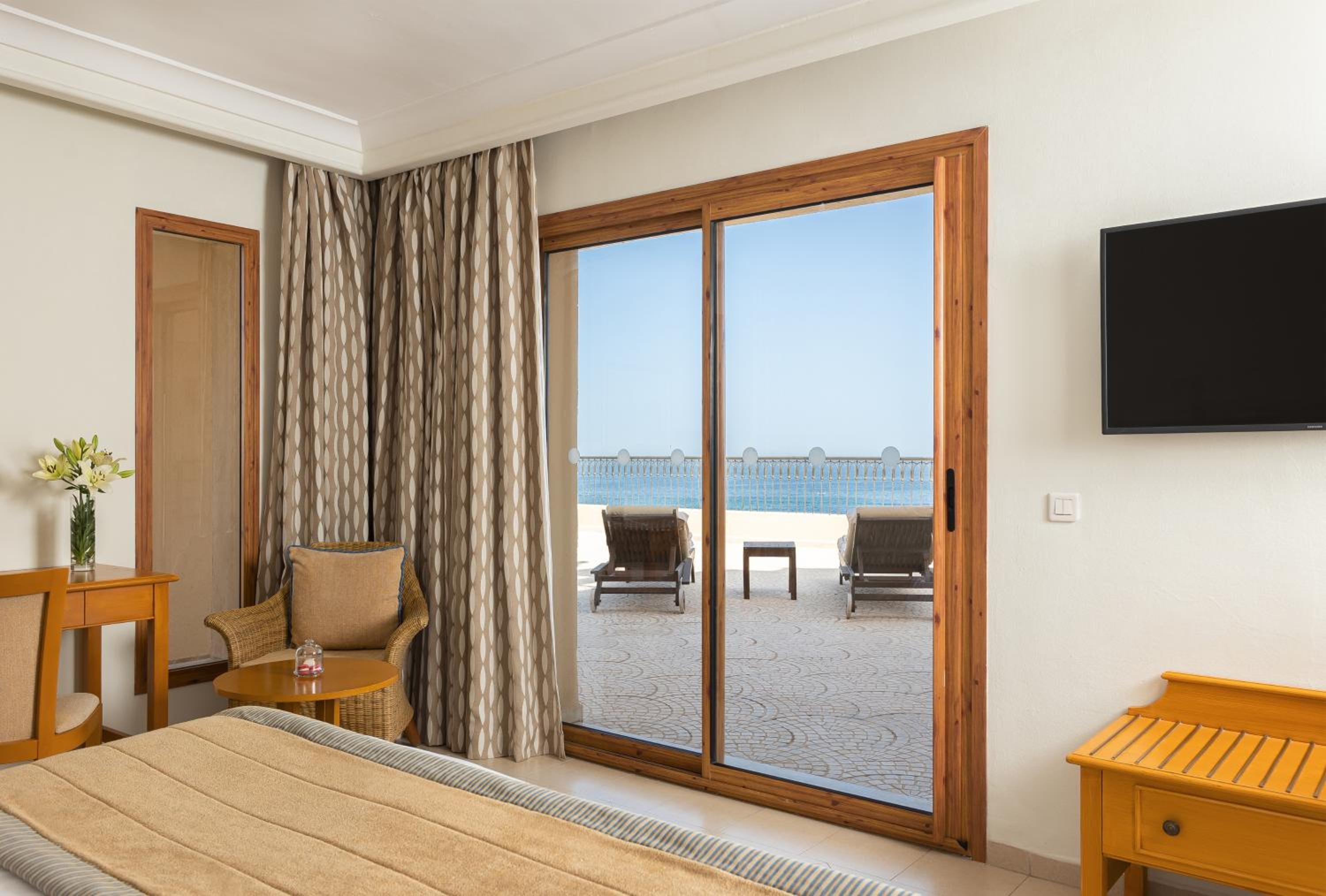 Suite with Terrace and Sea View - Photo 1