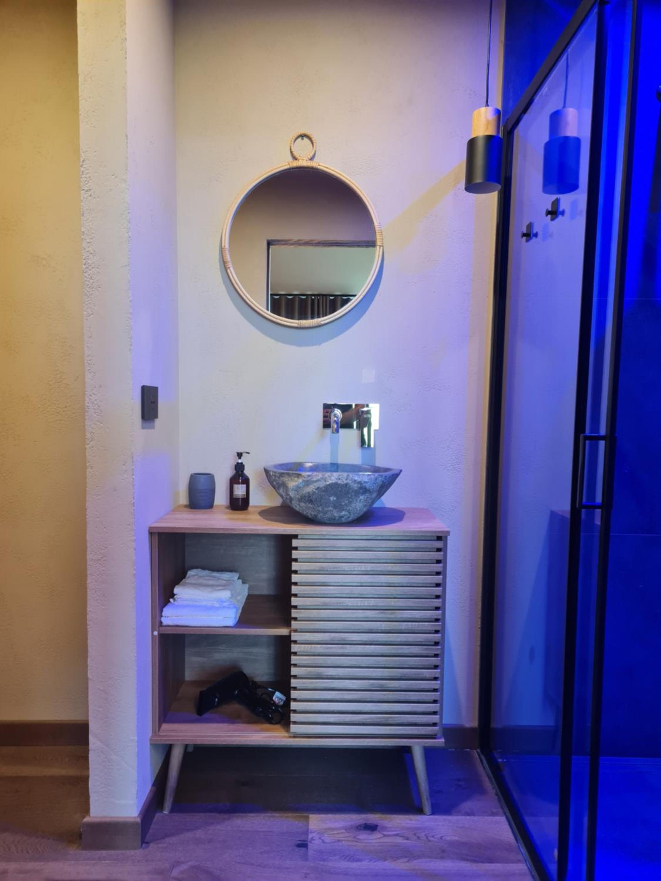 Double Room with Private Bathroom photo 2