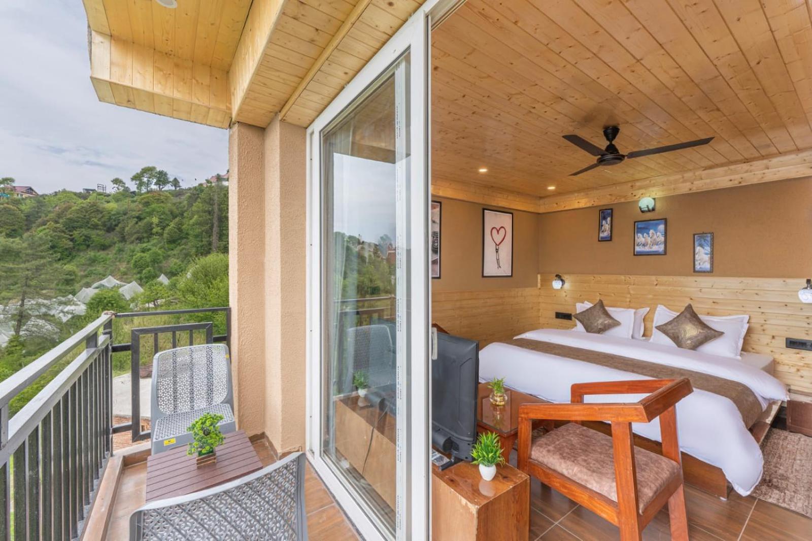 Double Room With Mountain View photo 3
