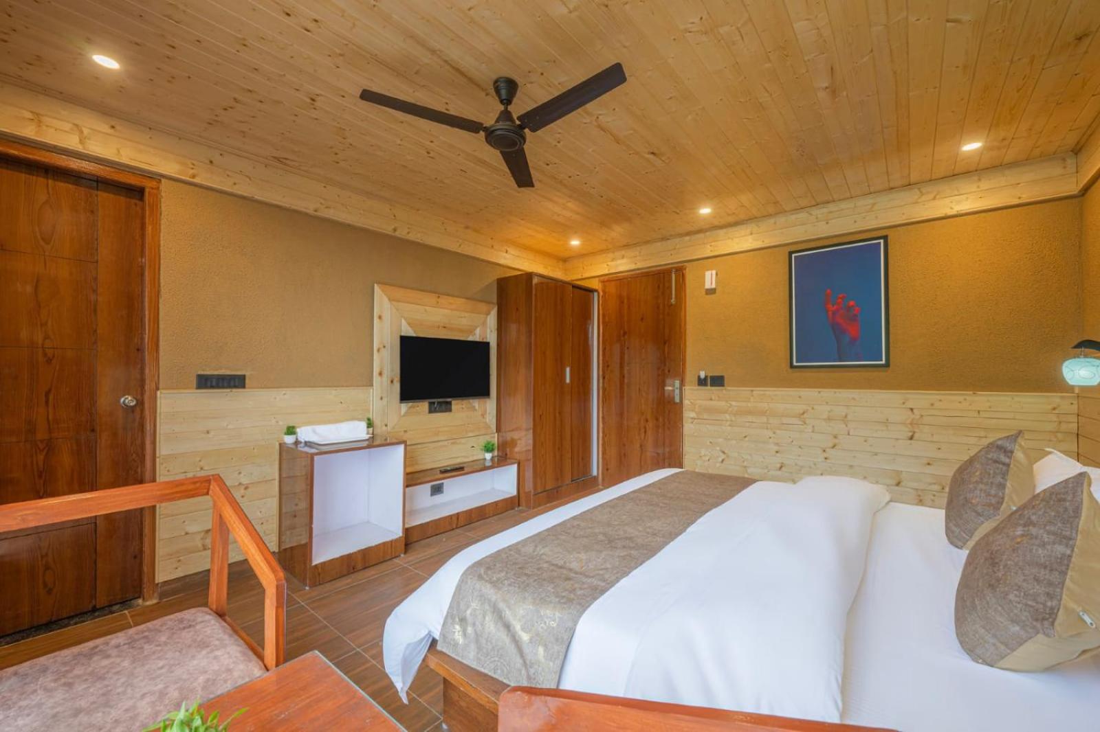 Suite With City View photo 2