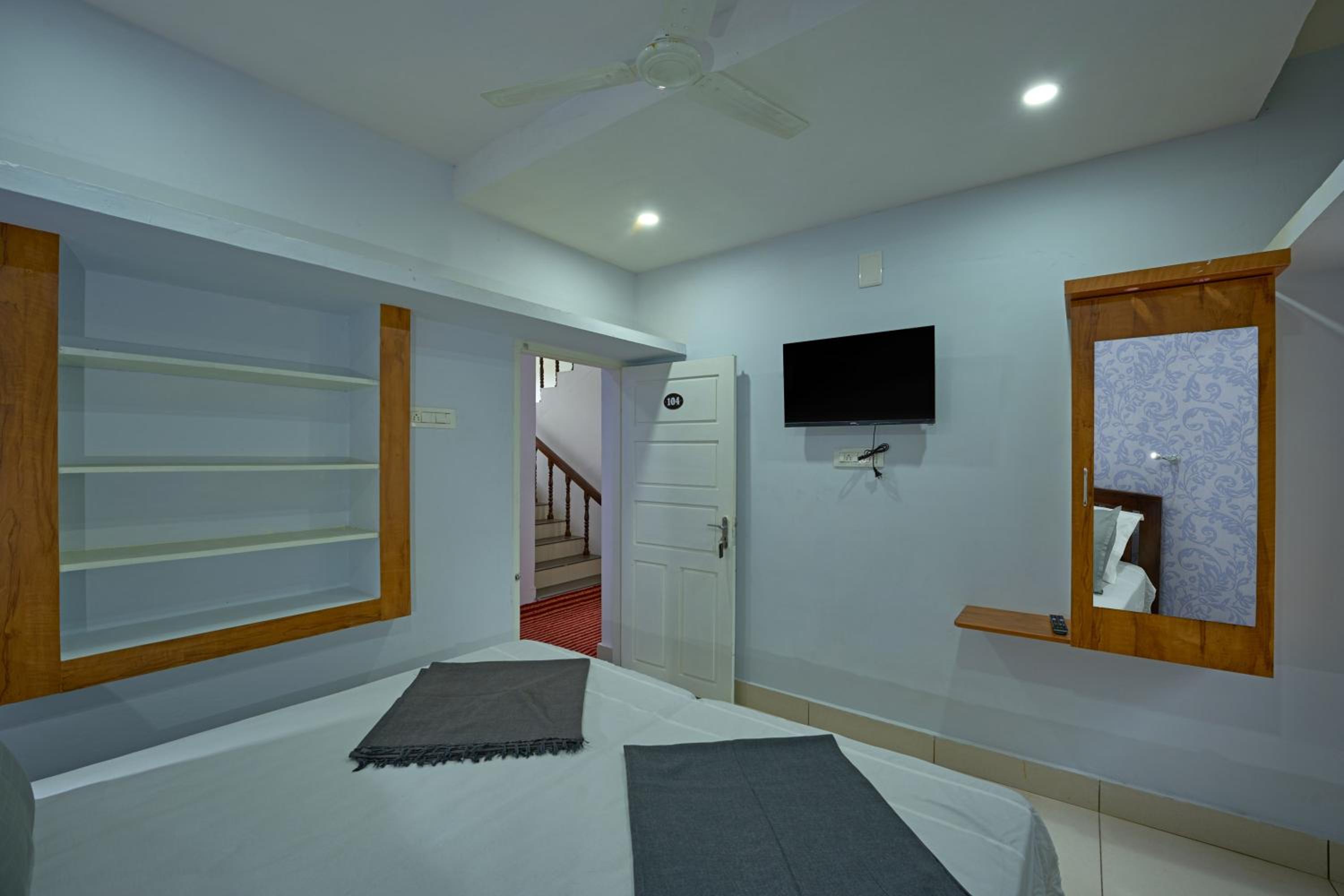 Double Standard Room - Photo 3