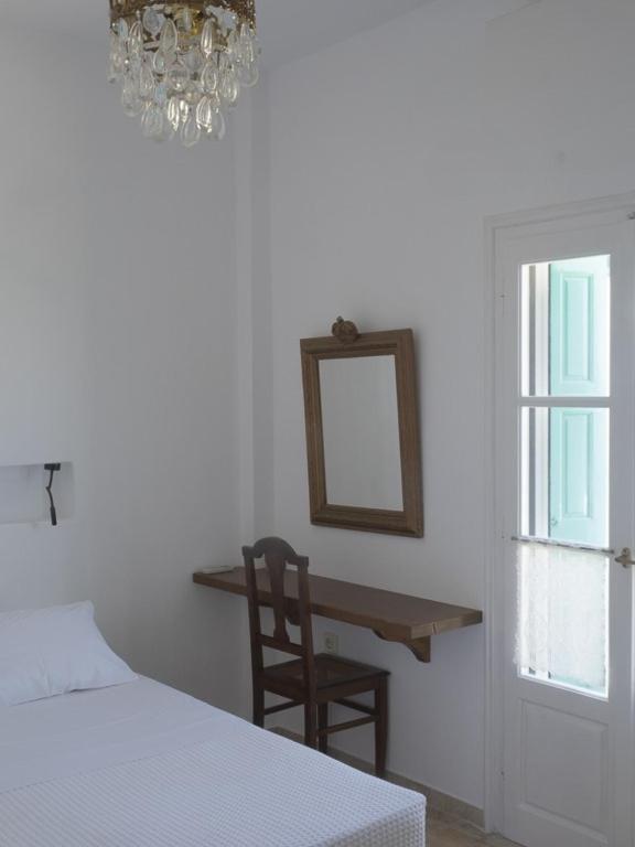 Standard Double Room photo 3