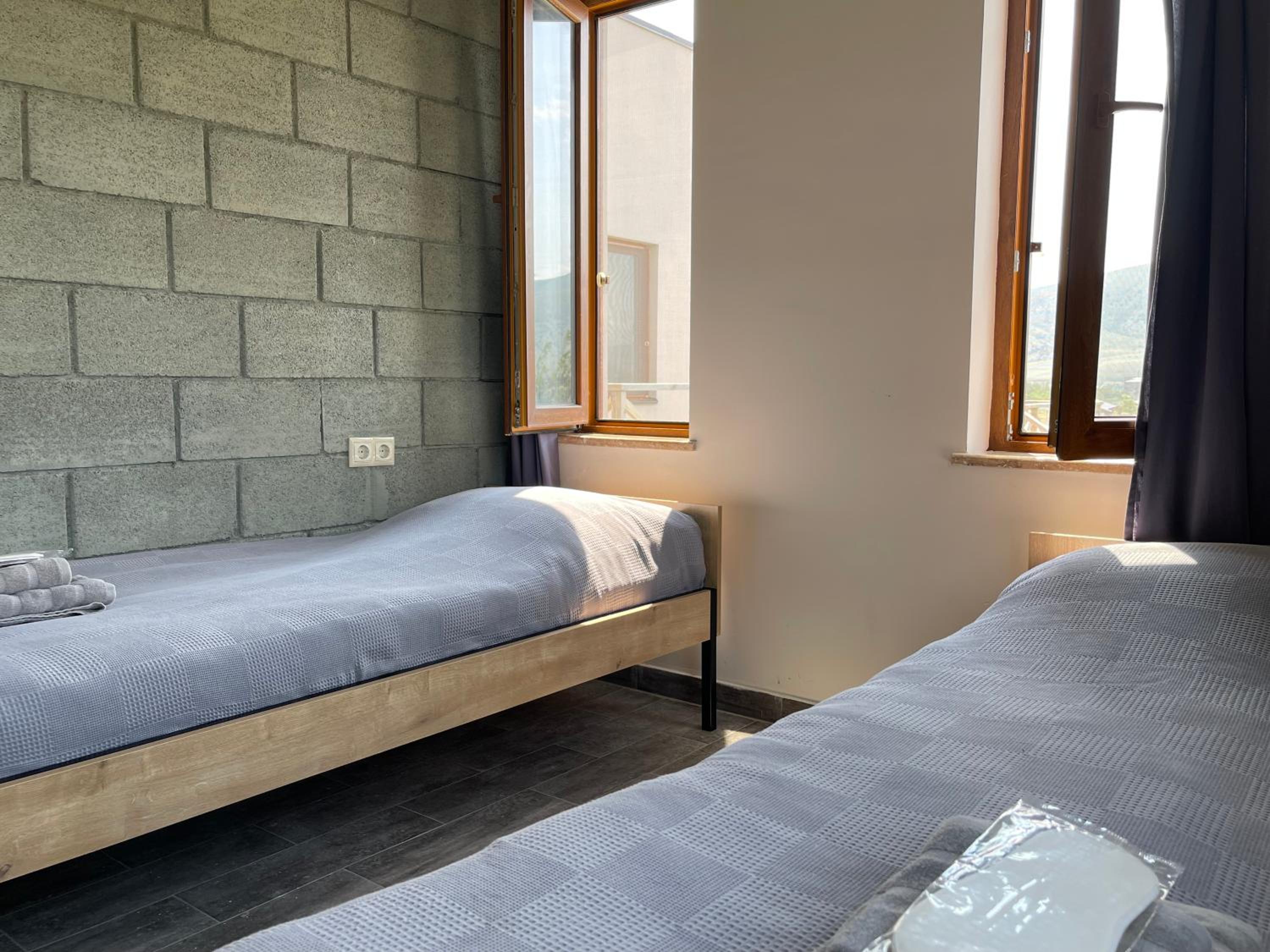 Mixed Dormitory Room photo 2