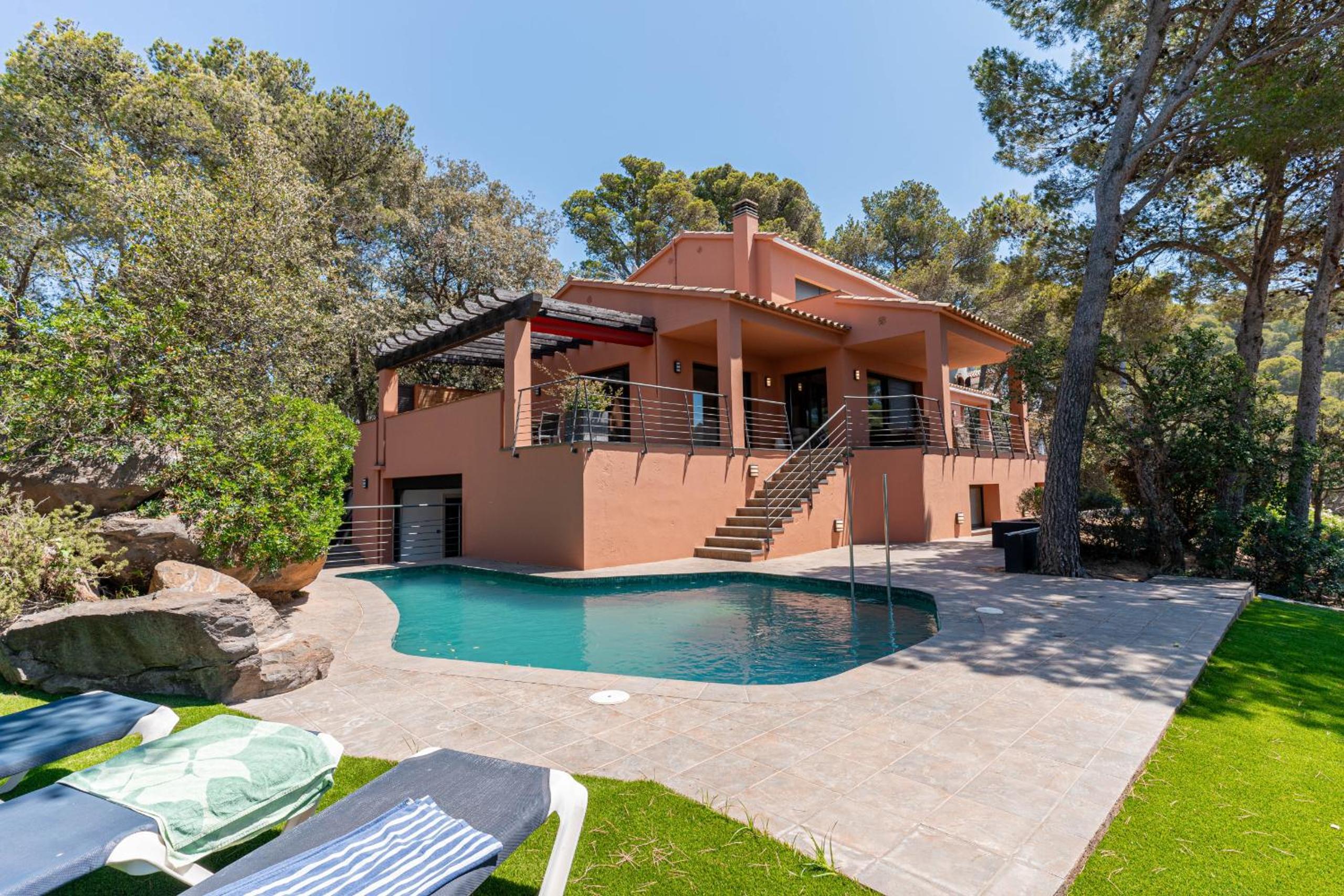 Villa with Sea View photo 2